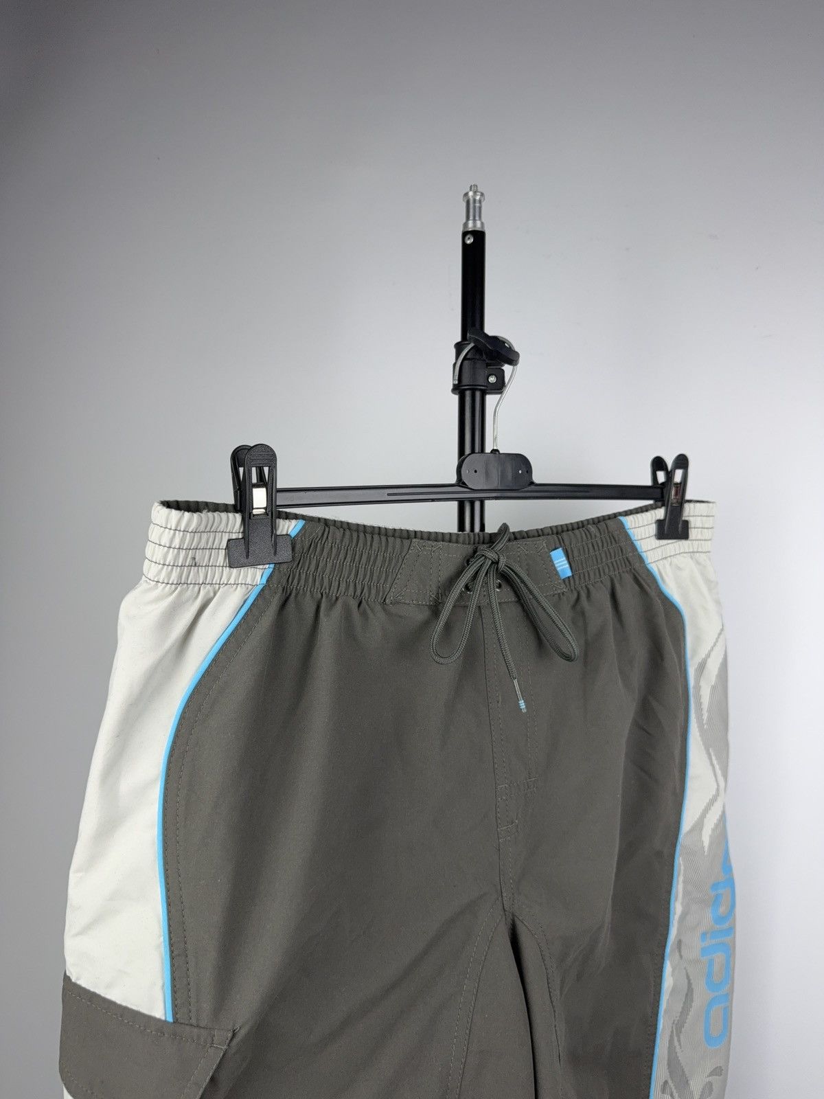 Adidas 00s Retro Adidas Y2K Surf Board Shorts Grey Blue Logo Size US 36 / EU 52 - 4 Thumbnail
