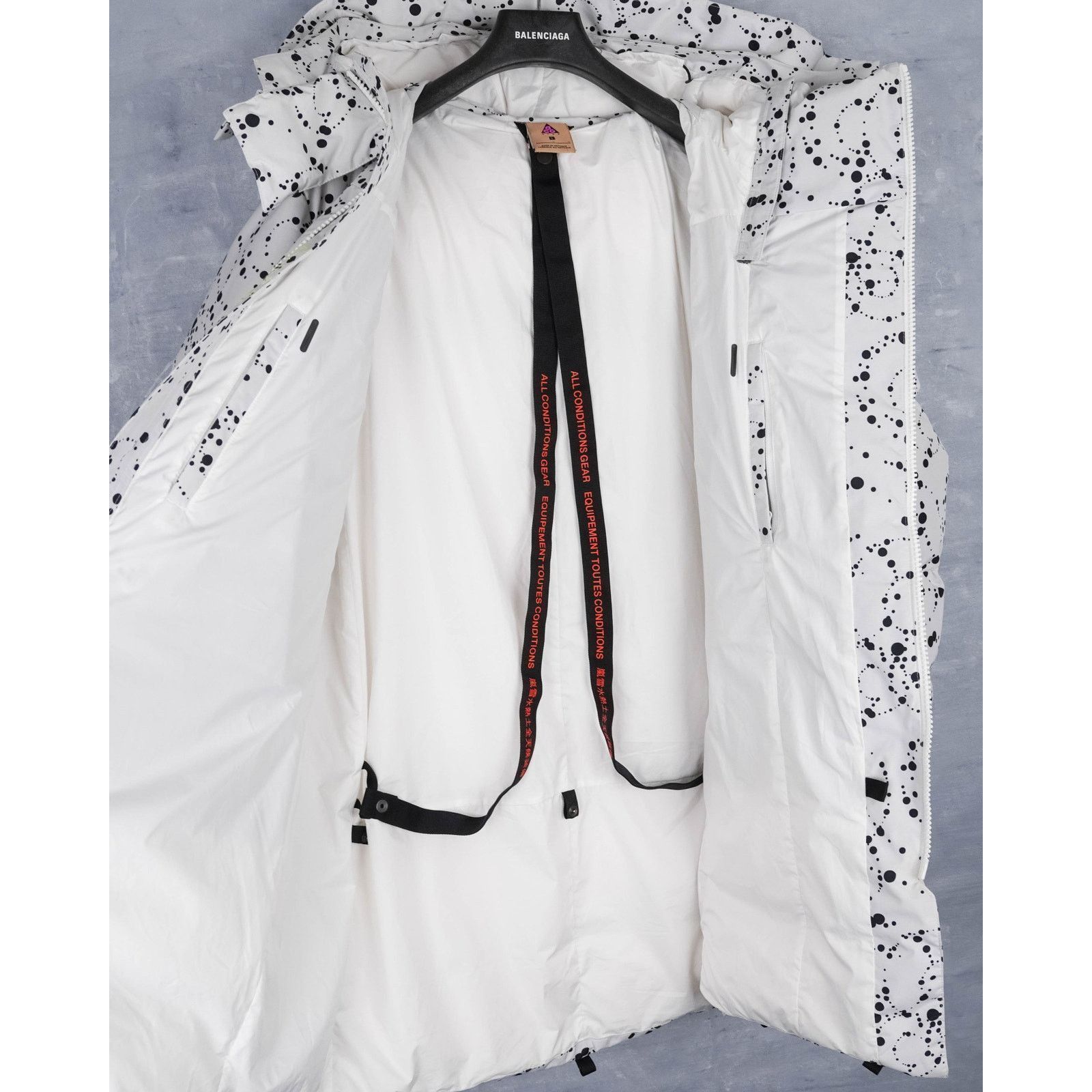 Nike ACG Nike acg white splatter tech winter goose down puffer jacket Size US L / EU 52-54 / 3 - 6 Thumbnail