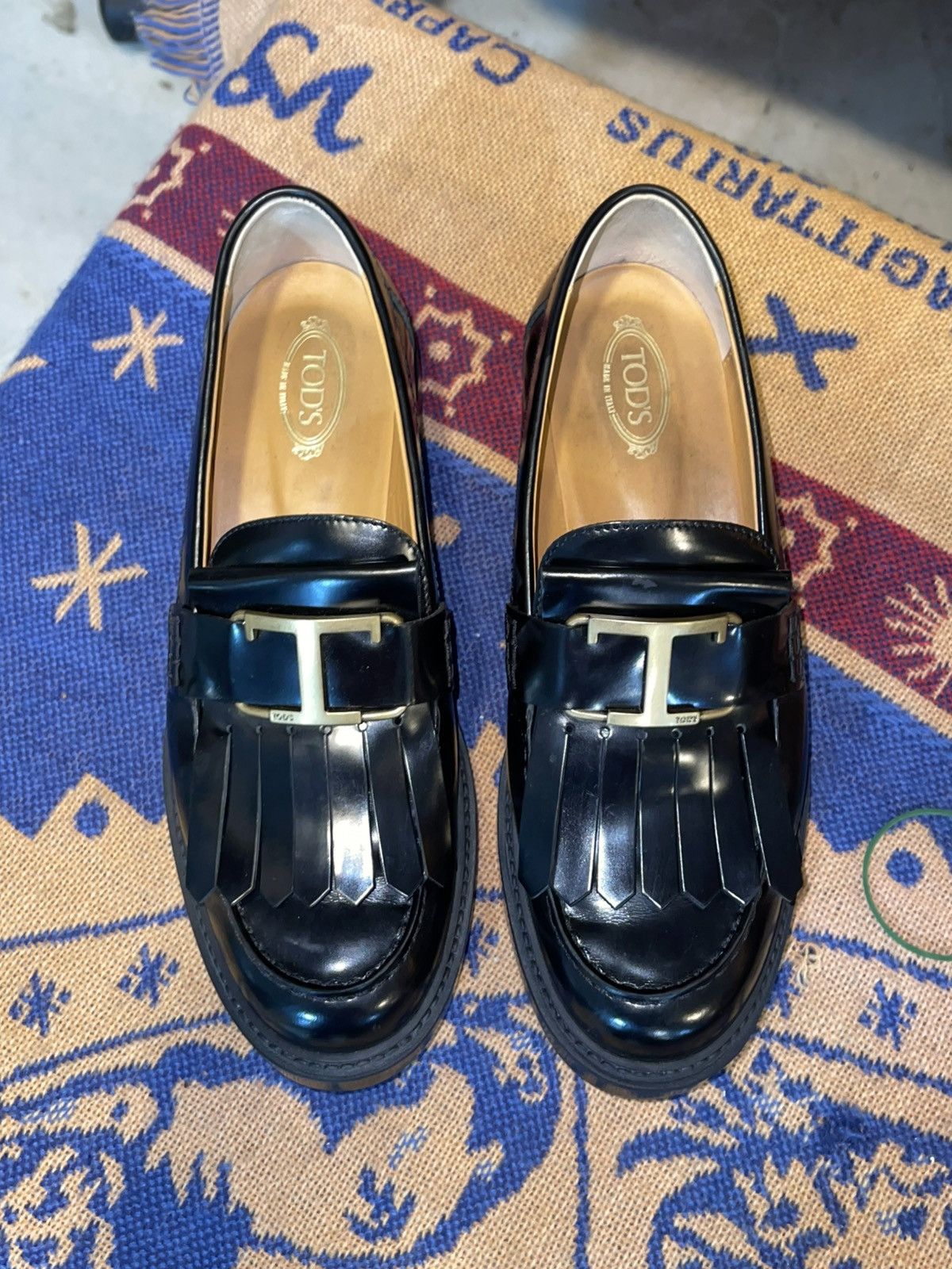 Tod's TOD’S TIMELESS FRINGED LEATHER LOAFERS Size US 8 / IT 38 - 1 Thumbnail