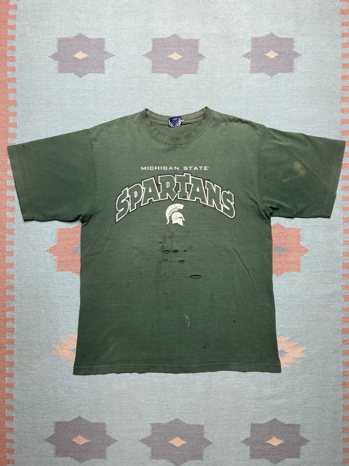 Vintage graphic t shirt Michigan state Spartans MSU distress fade XL Size US XL / EU 56 / 4 - 1 Thumbnail