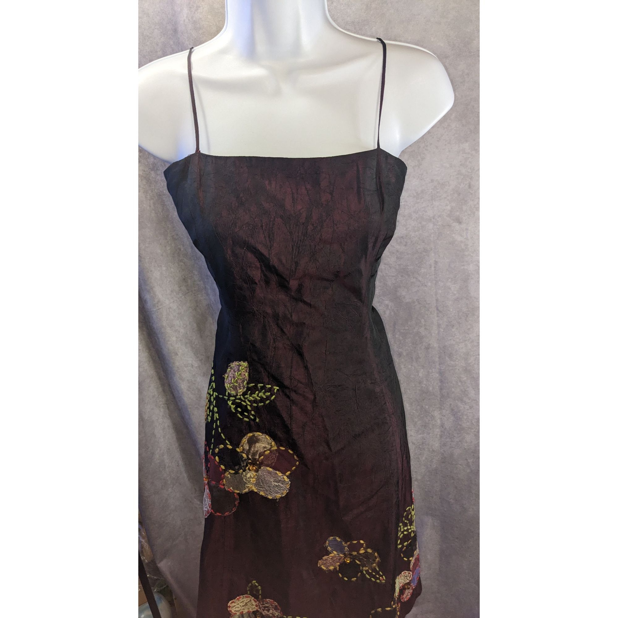 Other Cranberry Raw Silk Formal Dress With Embroidered Floral Acce Size S / US 4 / IT 40 - 8 Thumbnail