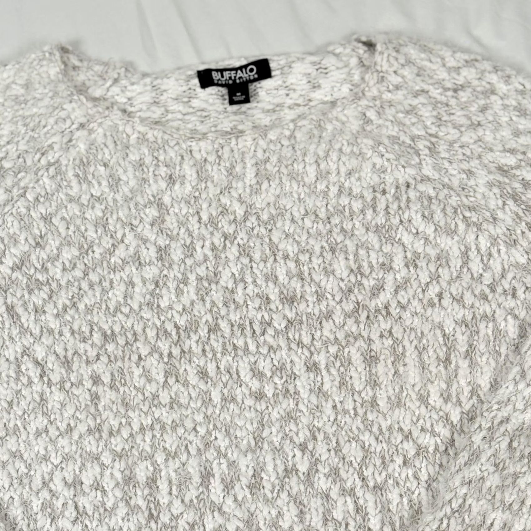 Buffalo David Bitton Buffalo David Bitton Sweater Medium White Gray Eyelash Fuzzy Knit Pullover Cozy Size M / US 6-8 / IT 42-44 - 2 Thumbnail