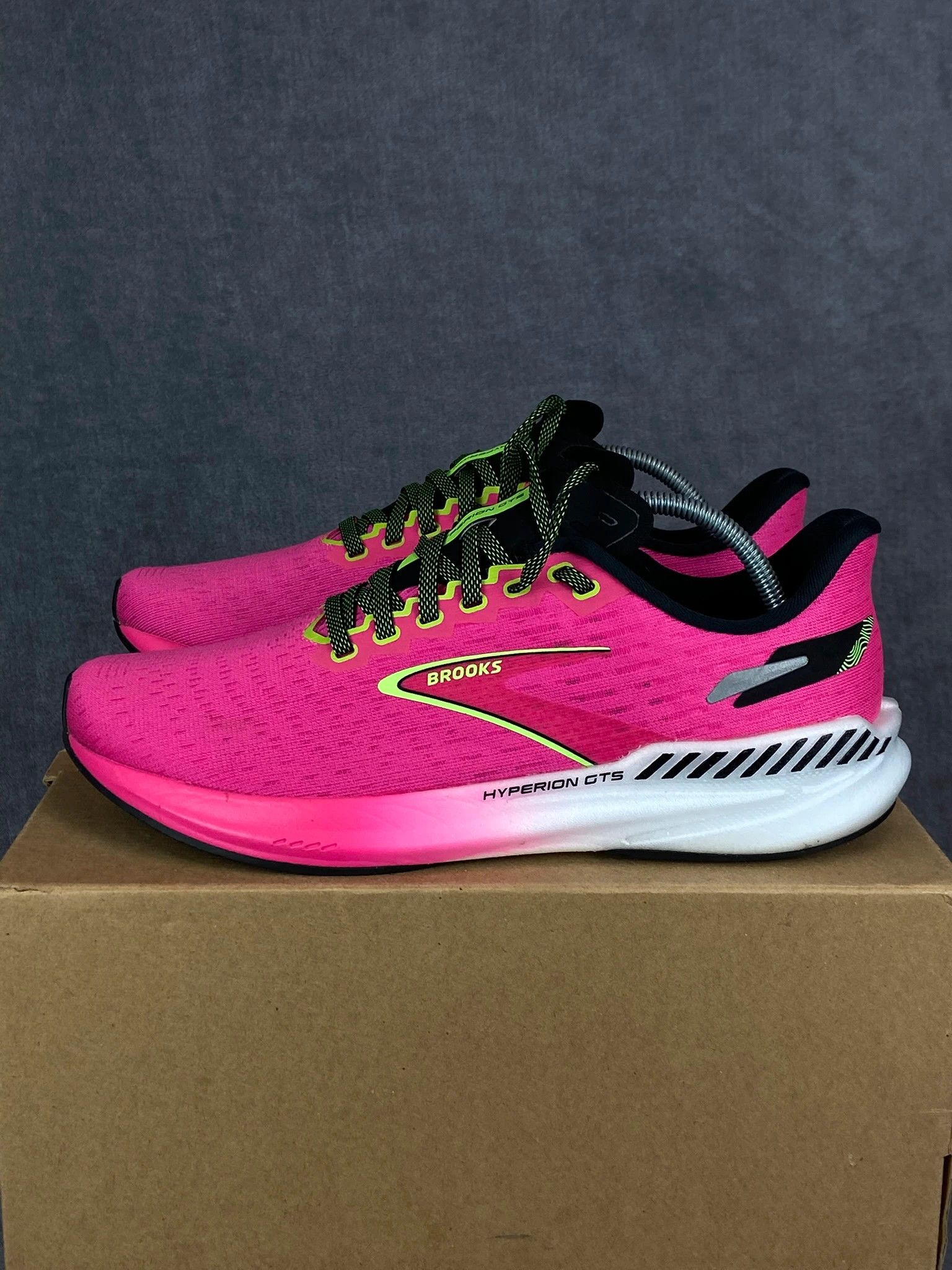 Brooks Brooks Hyperion GTS Pink Running Shoes Size 41 Size US 8 / EU 41 - 2 Thumbnail