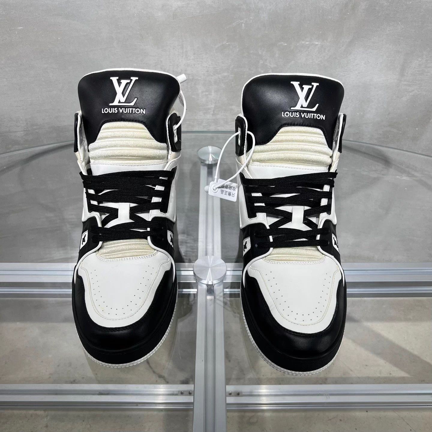 Louis Vuitton LV Trainer High Top Black/White UK9 43 Size US 10 / EU 43 - 1 Thumbnail