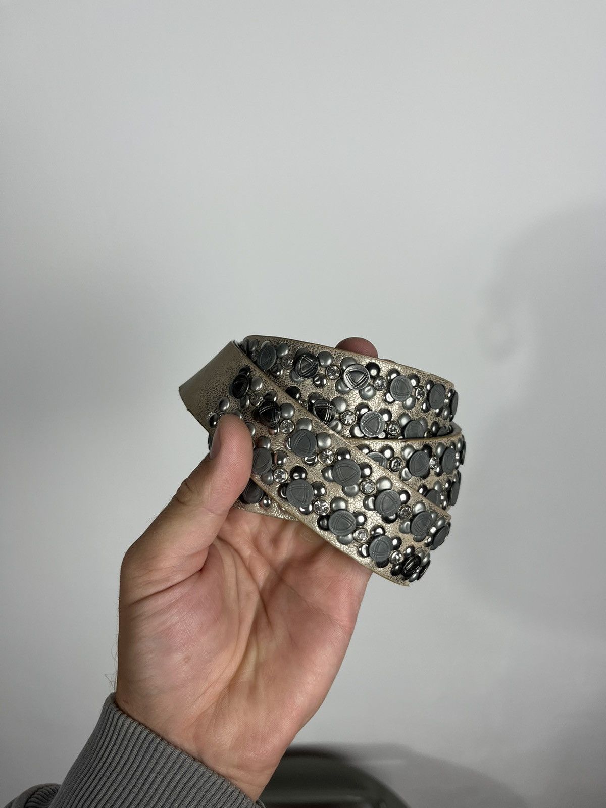 Other Avant Garde Faux Leather Silver Studded Heart Buckle Belt Size ONE SIZE - 6 Thumbnail