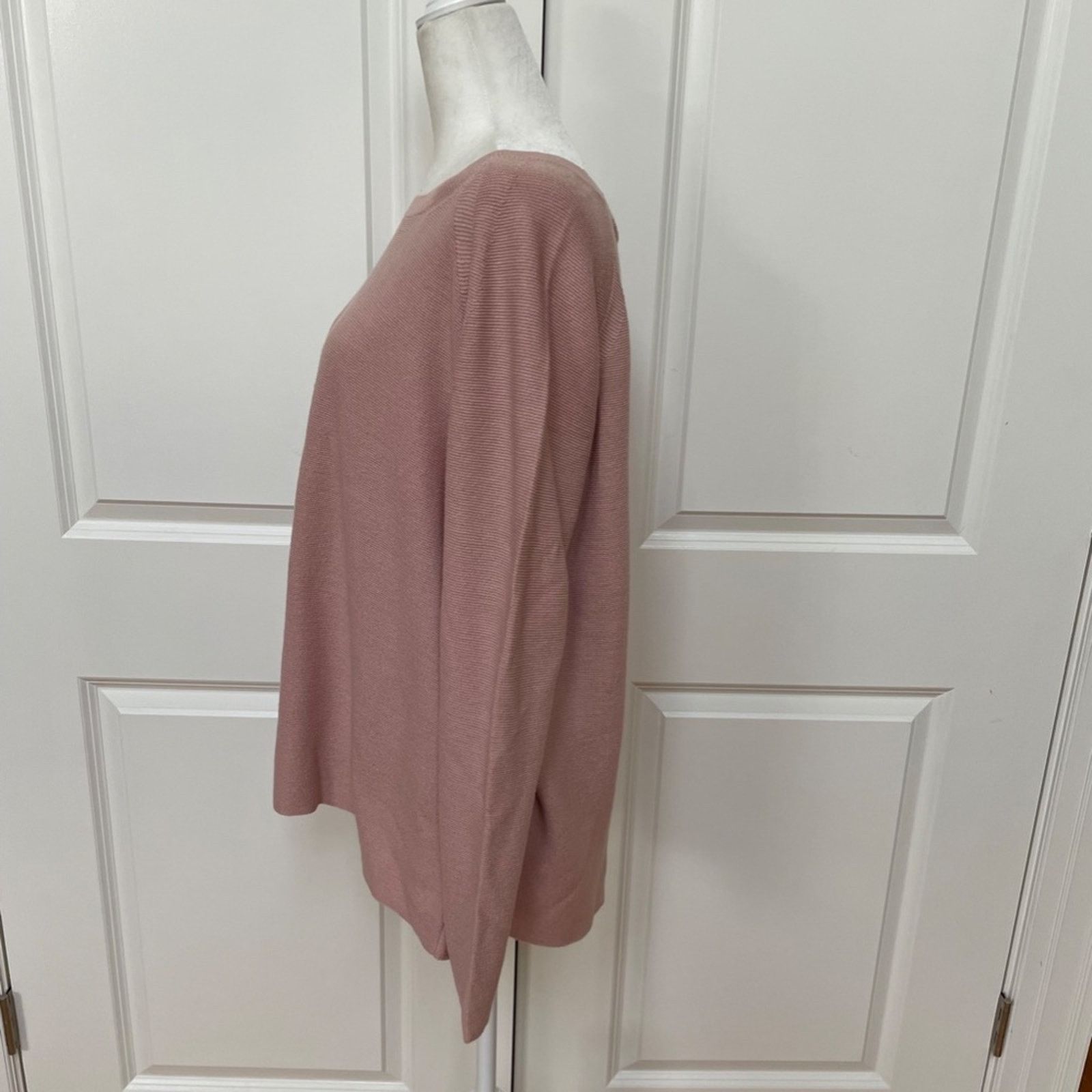 Eileen Fisher Jewel Neck Pullover Sweater from Eileen Fisher Size M / US 6-8 / IT 42-44 - 2 Thumbnail