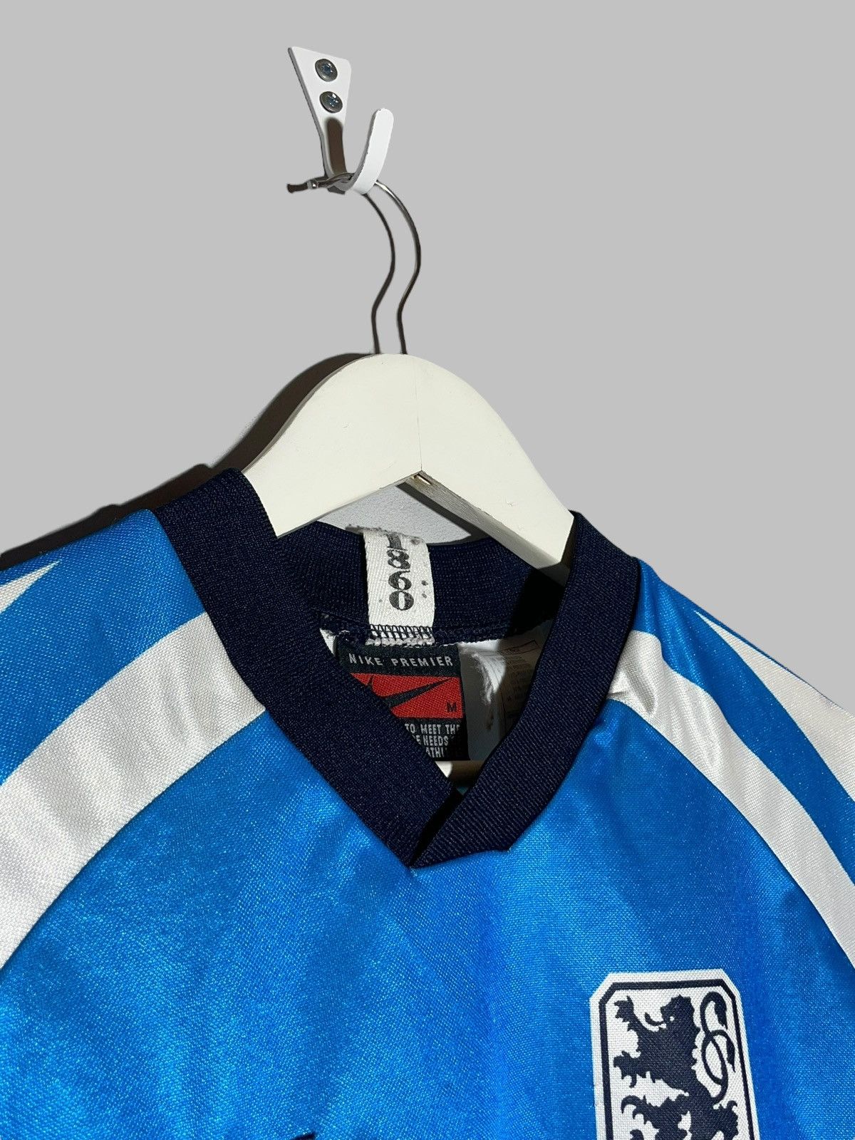 Nike × Vintage TSV 1860 Munchin Nike 1995/96 Home Vintage Football Shirt Size US M / EU 48-50 / 2 - 3 Thumbnail