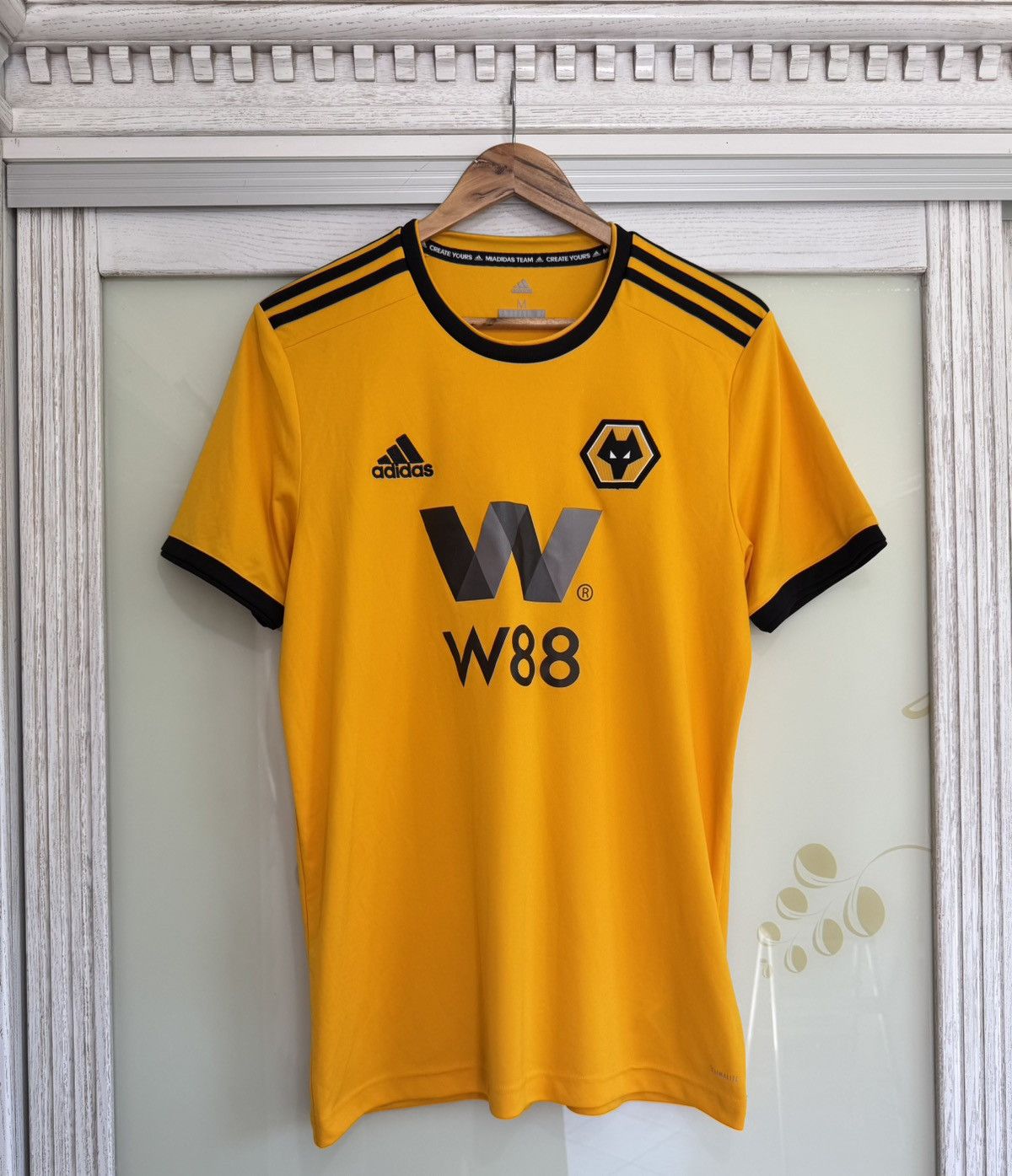 Adidas Wolverhampton 2018-2019 Home Soccer Jersey Football Kit Size US M / EU 48-50 / 2 - 1 Thumbnail