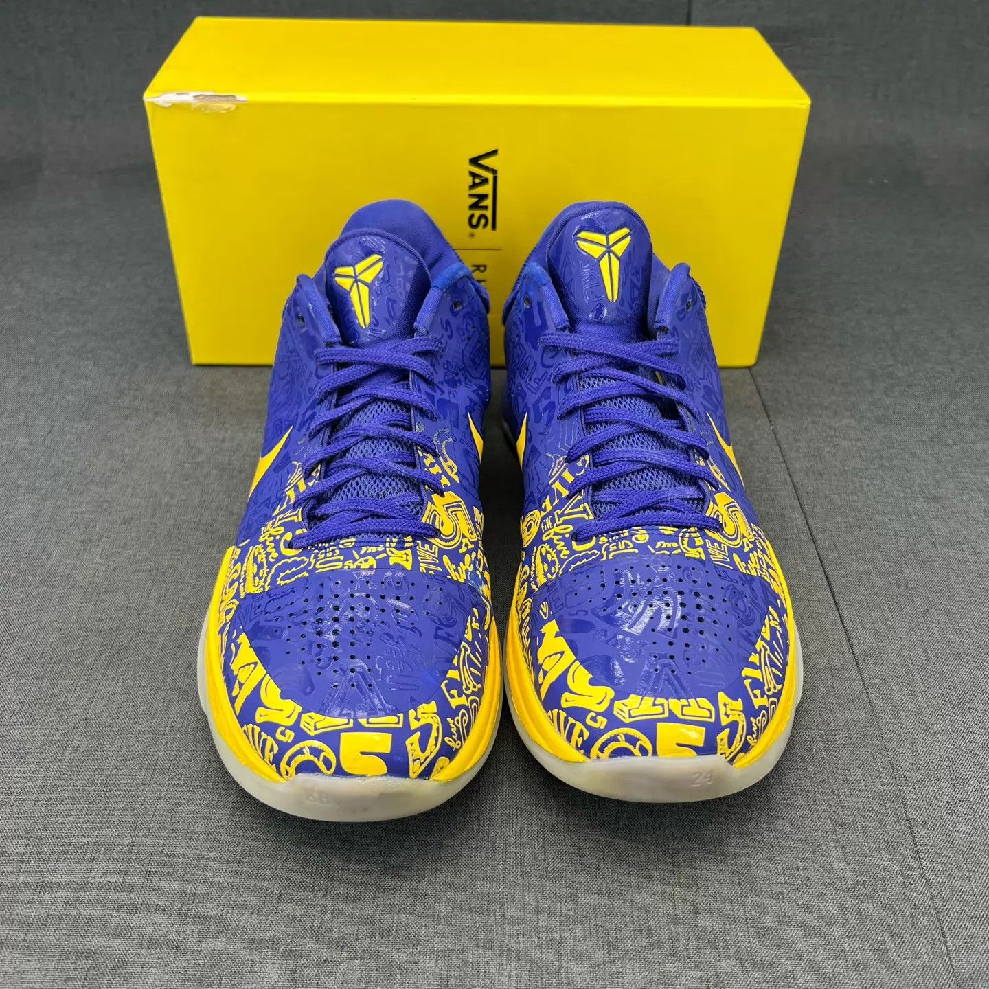 Nike zk5 5-time Champion blue/yellow worn collar repair 45 Size US 12 / EU 45 - 4 Thumbnail