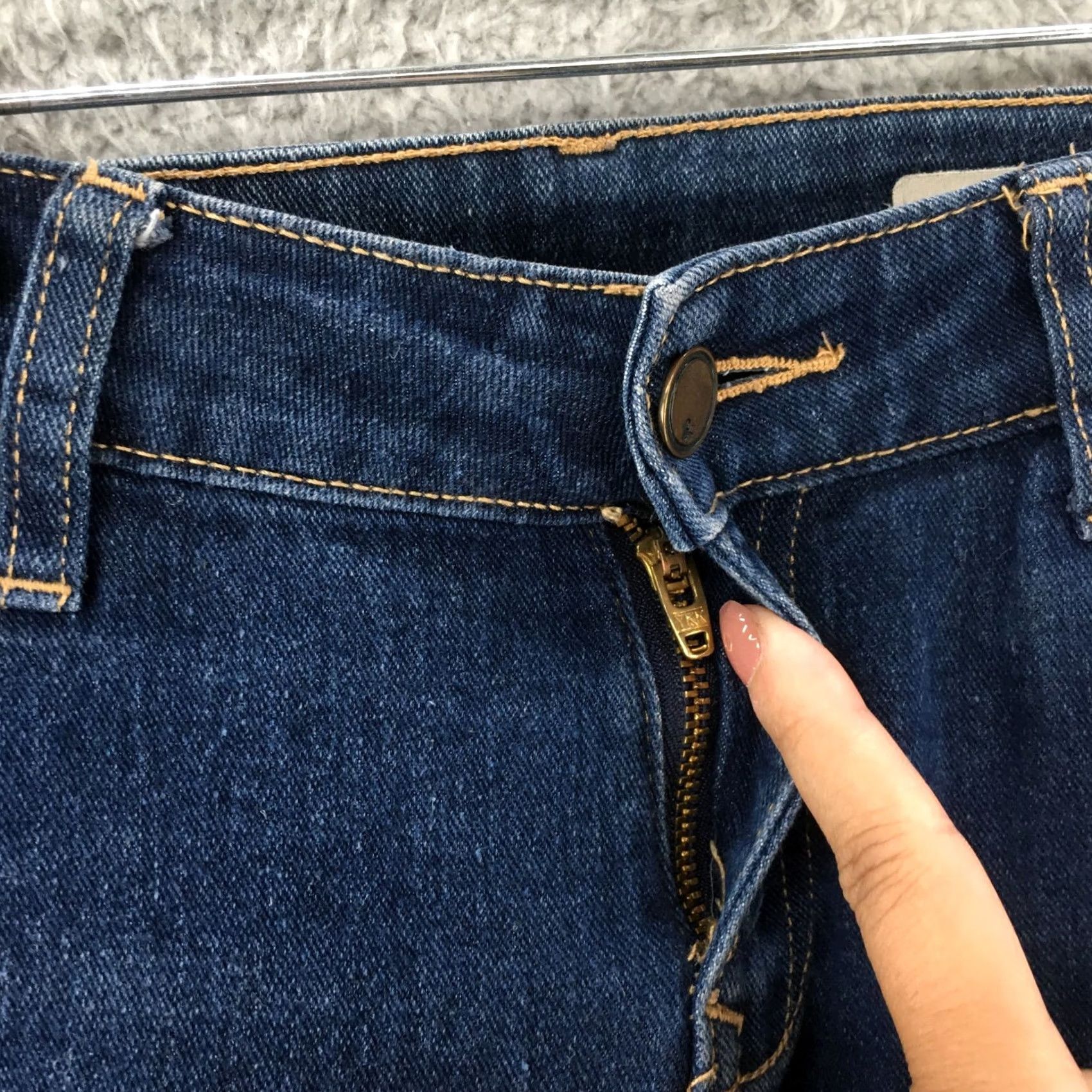 H&M H&M Jeans Womens 29x32 Blue Denim Mid Rise Zip Fly Slim Fit Sqin Low Rise Straight 5-Pocket Classic Modern Vintage No Size 29" - 4 Thumbnail
