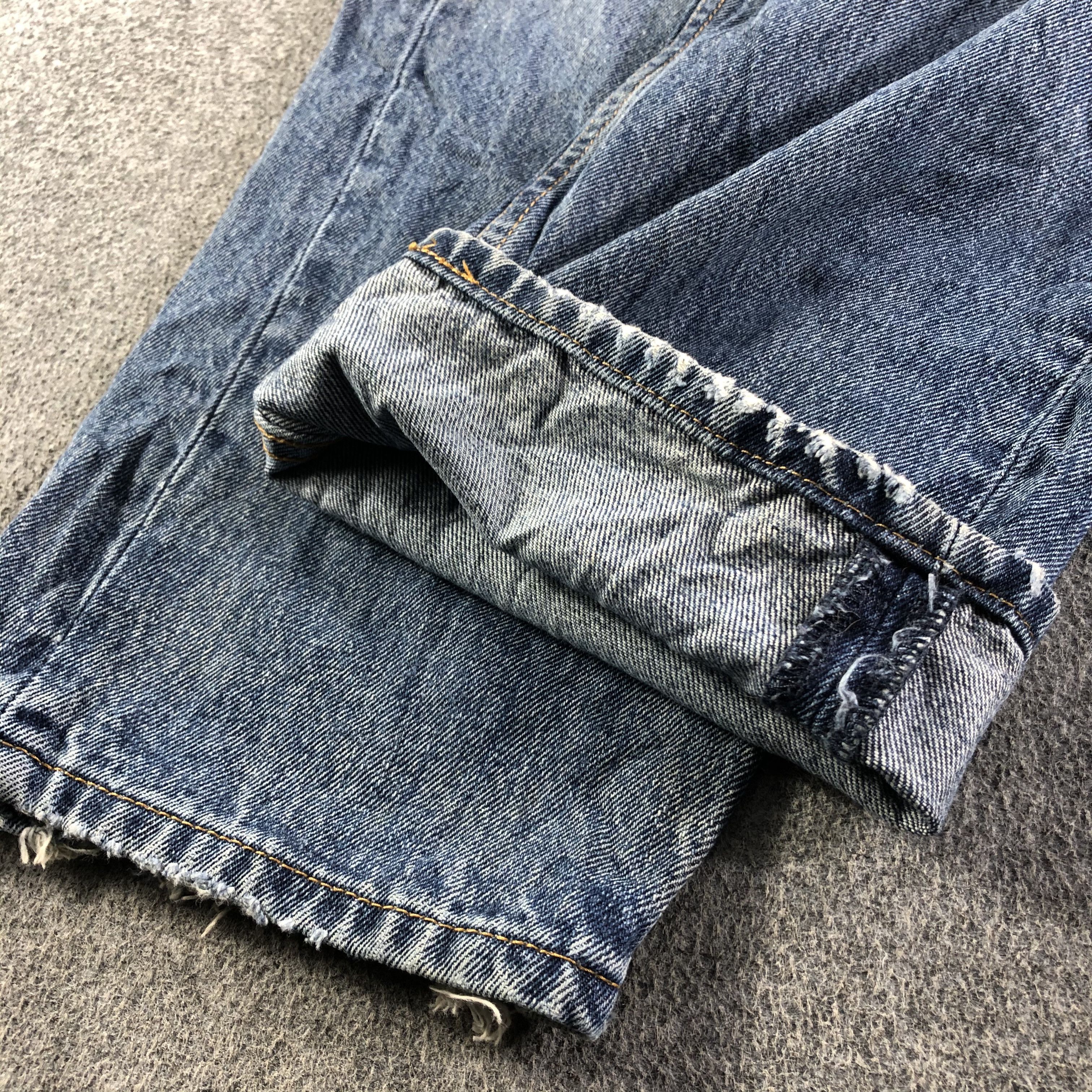 Levi's Vintage Blue Wash Levis 550 Jeans-J3228 Size US 35 - 7 Thumbnail