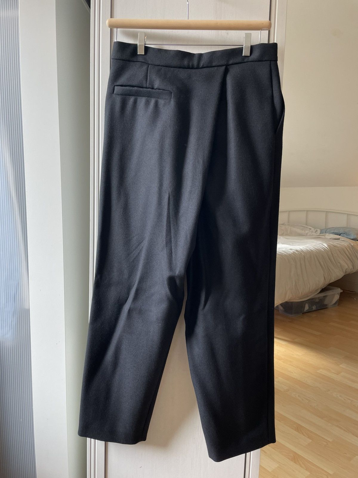 JW Anderson JW Anderson black wool trousers Size 36" / US 14 / IT 50 - 2 Thumbnail