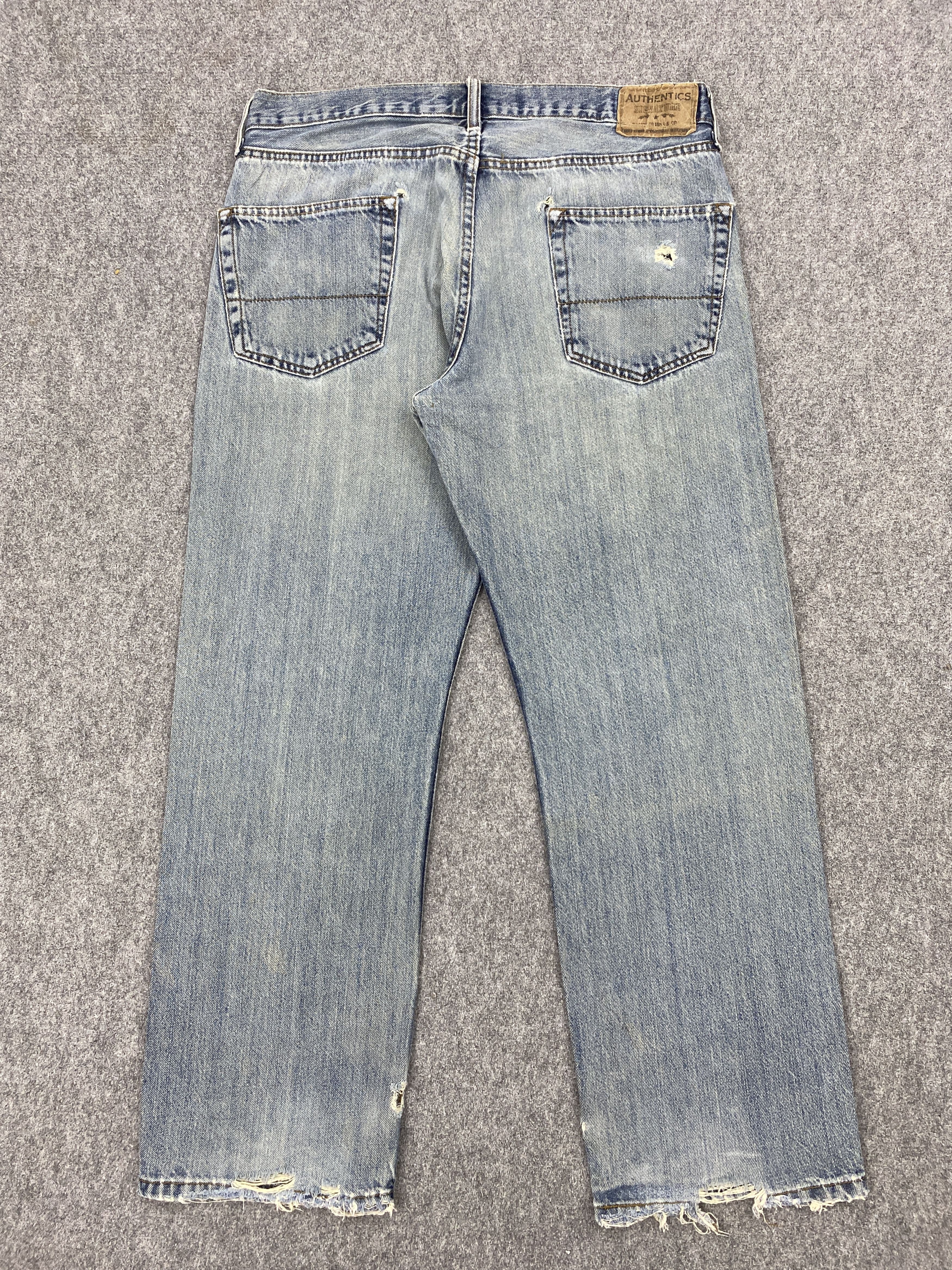 Levi's × Vintage Distrressed Vintage Levis Authentic Signature Jeans Size US 34 / EU 50 - 3 Thumbnail