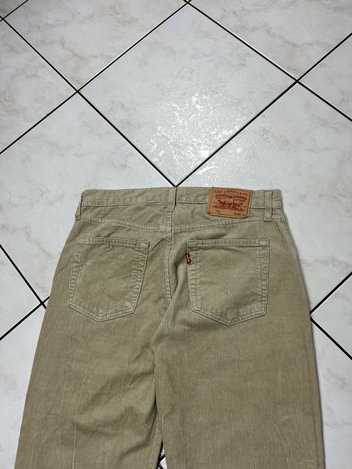 Levi's × Vintage Vintage Levi’s 751 corduroy velvet regular pants trousers Size US 32 / EU 48 - 15 Thumbnail