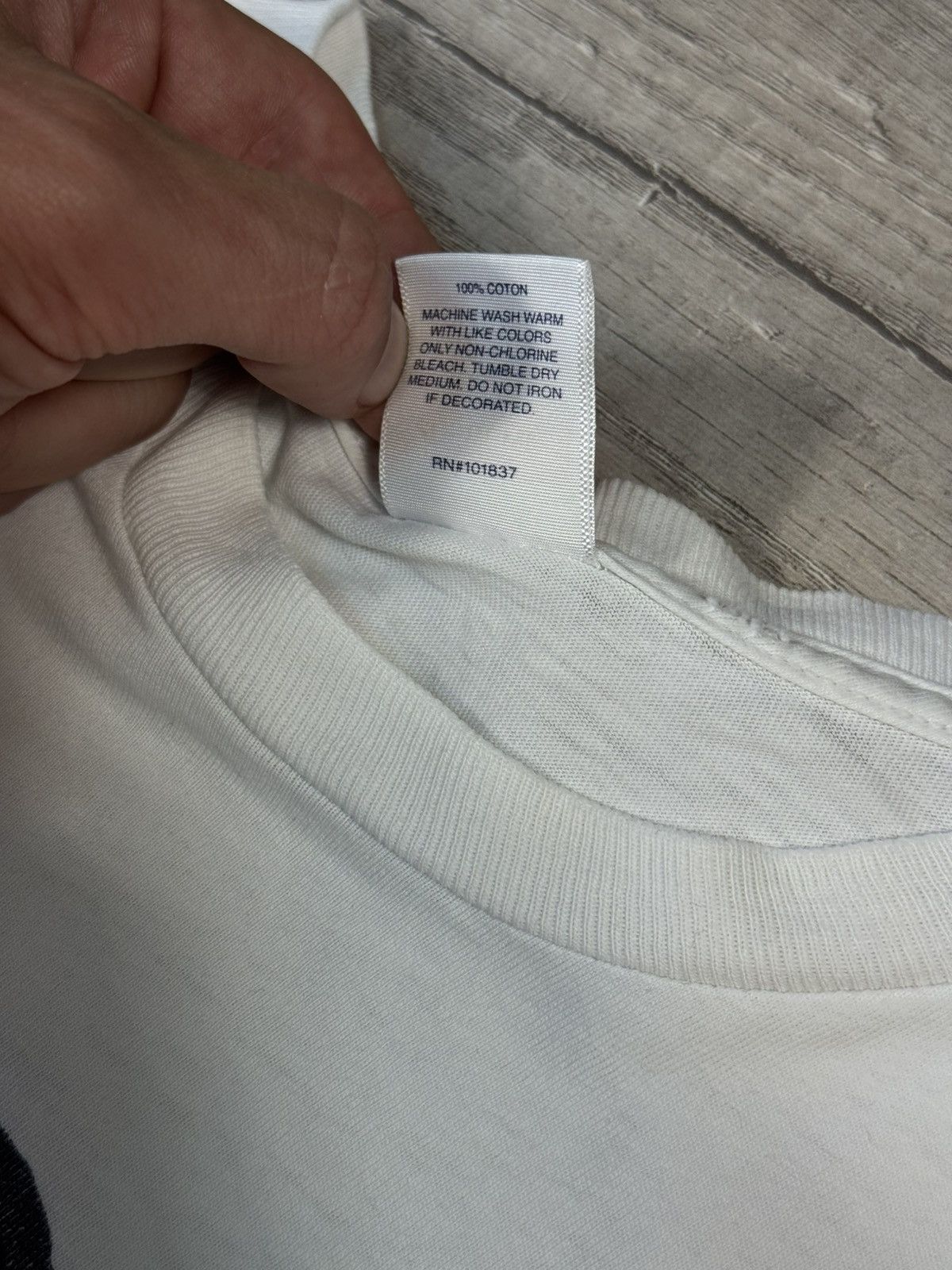 Supreme Supreme suzie switchblade t-shirt ss19 white skateboard tee Size US L / EU 52-54 / 3 - 8 Thumbnail