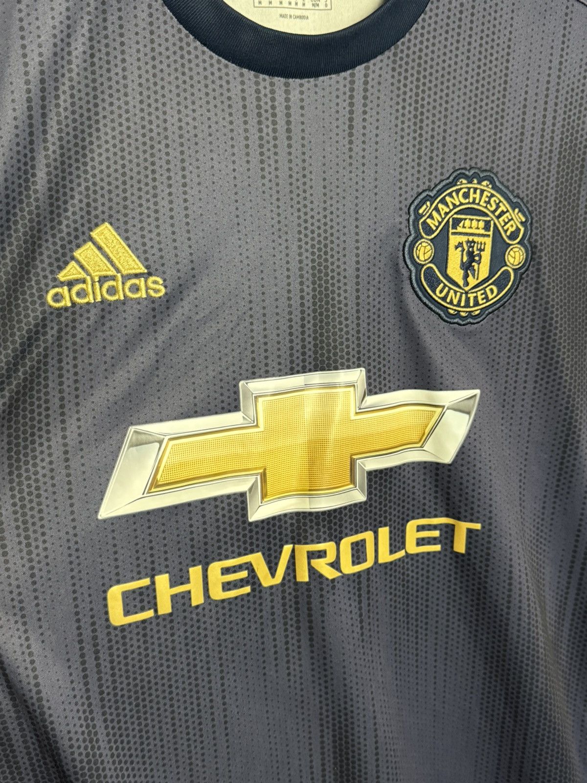 Adidas Manchester United 18/19 Third Football Jersey T-Shirt Size US M / EU 48-50 / 2 - 3 Thumbnail