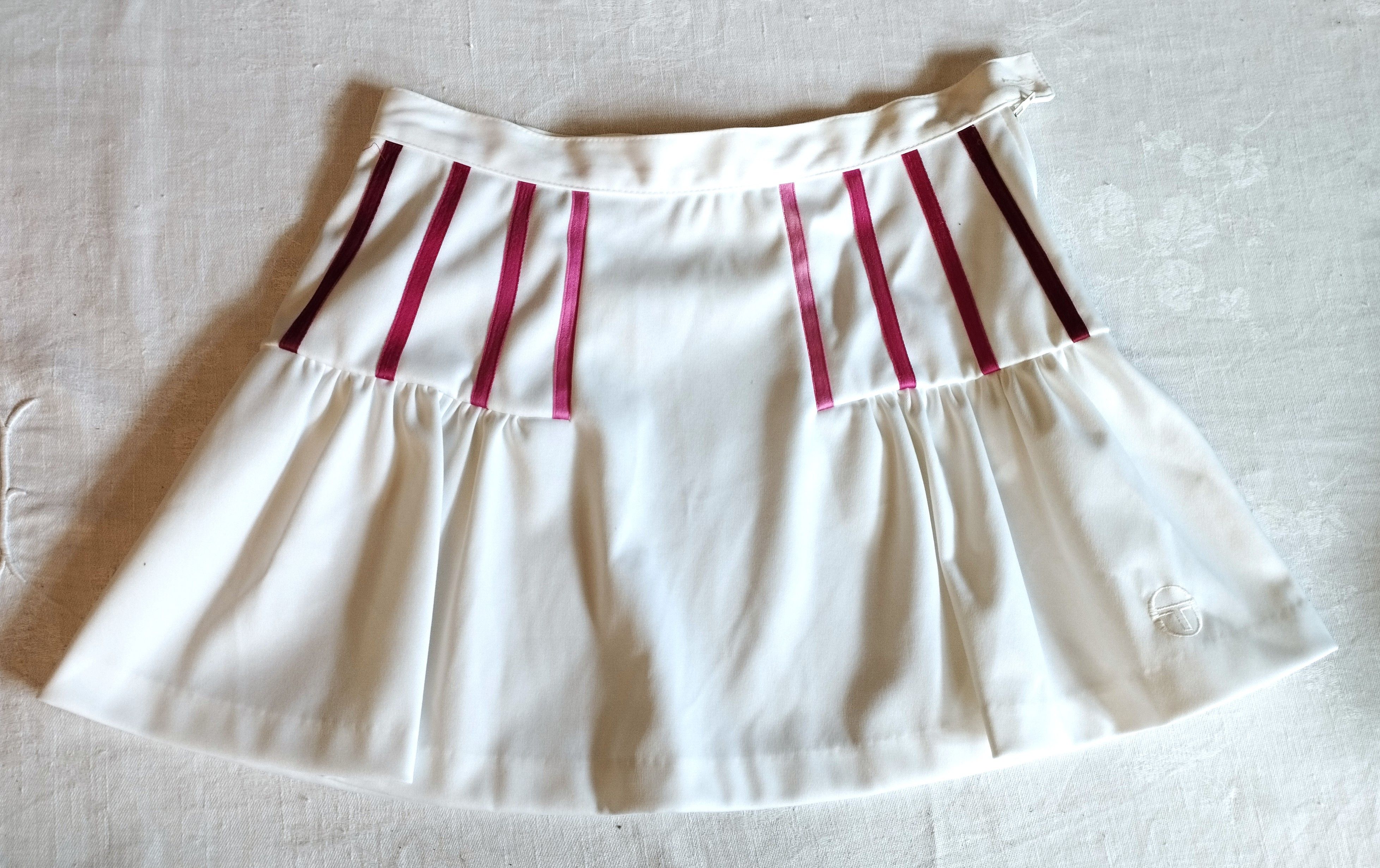 Sergio Tacchini Sergio Tacchini Jupe Tennis Eighties TXS/S Size 25" / US 0 / IT 36 - 7 Thumbnail