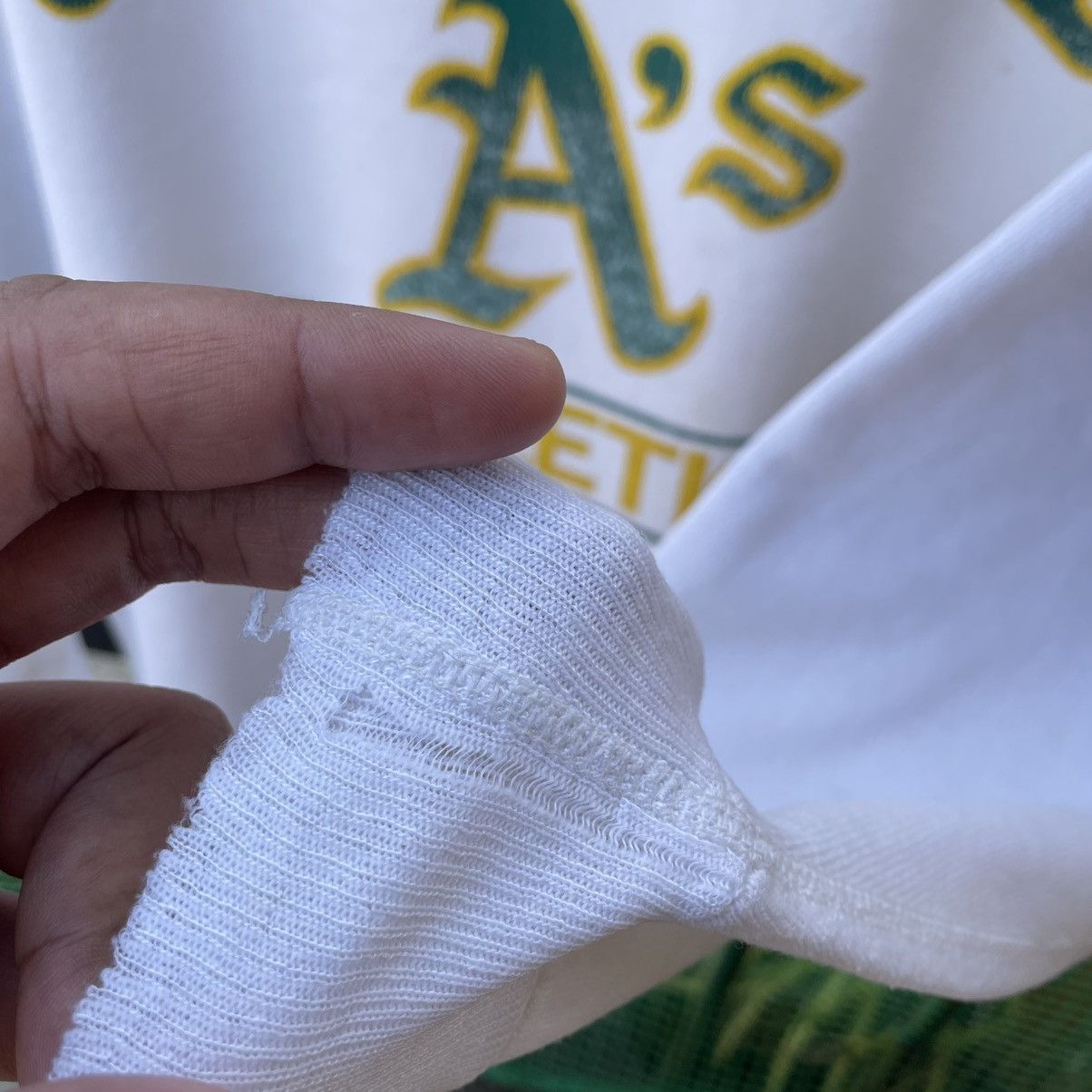 MLB 🔥Vintage 80s Oakland Athletics MLB Distress Boxy Sweatshirts Size US L / EU 52-54 / 3 - 12 Thumbnail