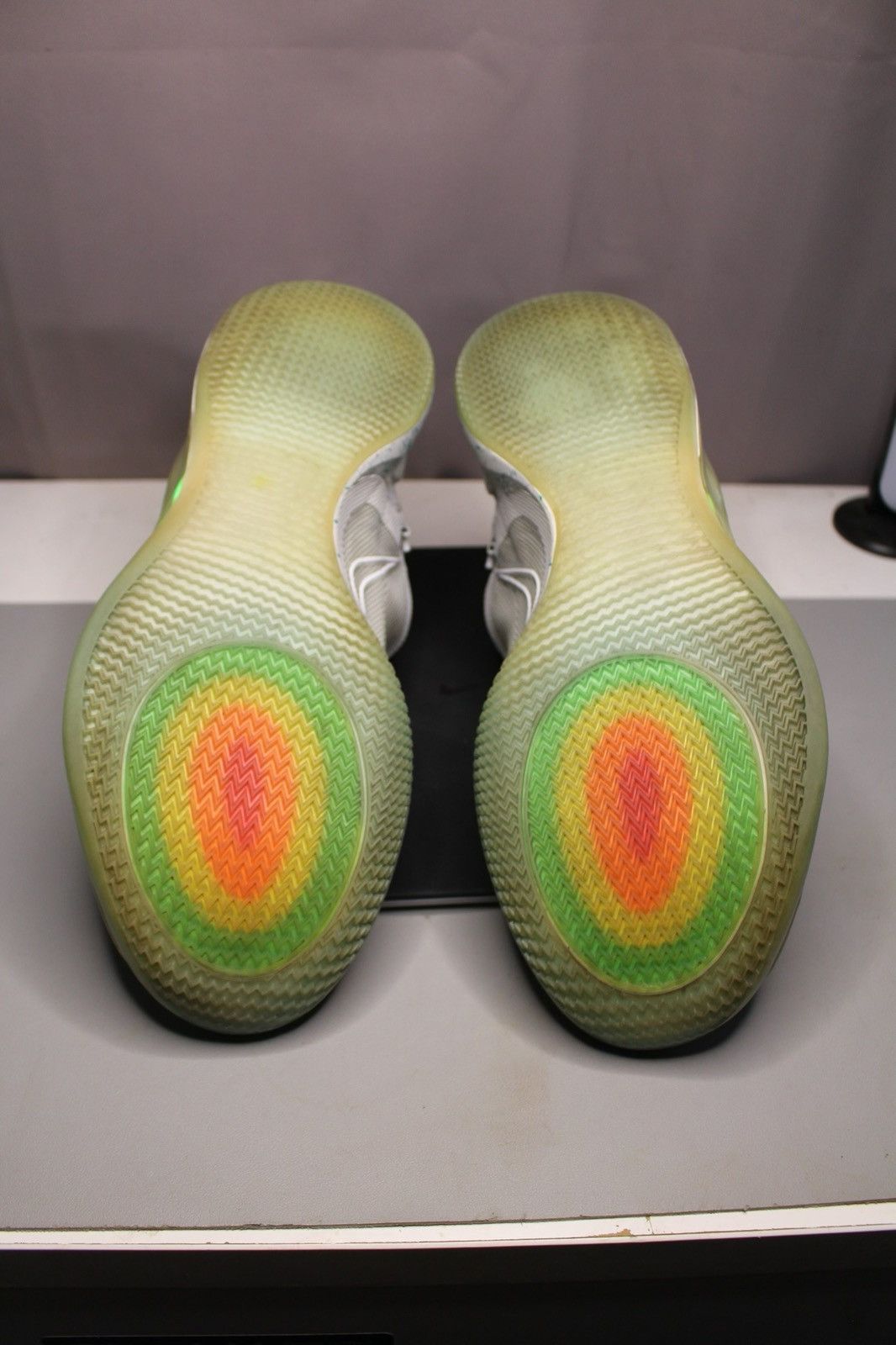 Nike Nike Adapt BB 2.0 Mag (US Charger) Size US 12 / EU 45 - 7 Thumbnail