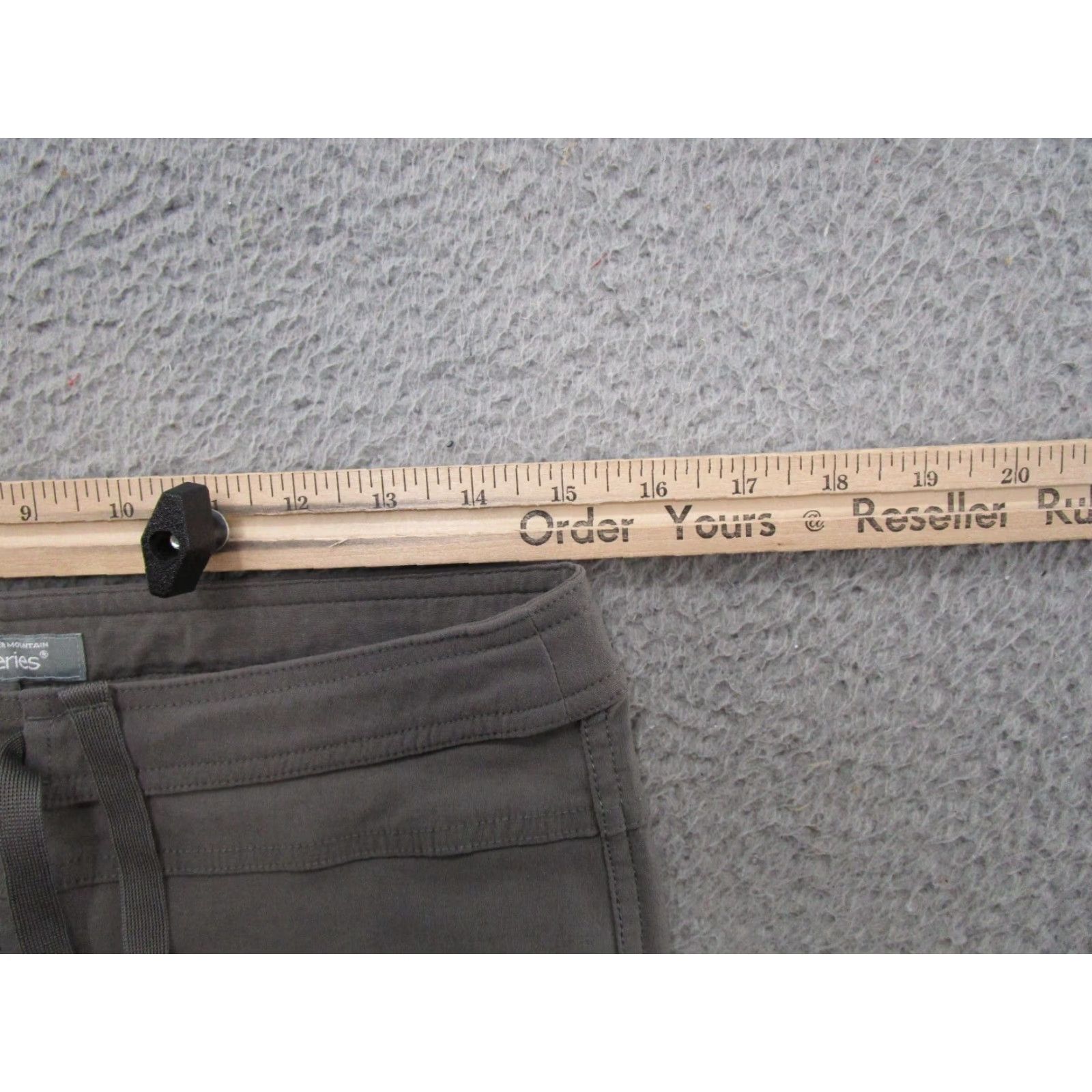 Vintage Guide Series Women's Capri Pants Nylon Gray Hiking Outdoors Drawstring Size 6 Capris Trails Casual Travel Womens Size 28" / US 6 / IT 42 - 4 Thumbnail