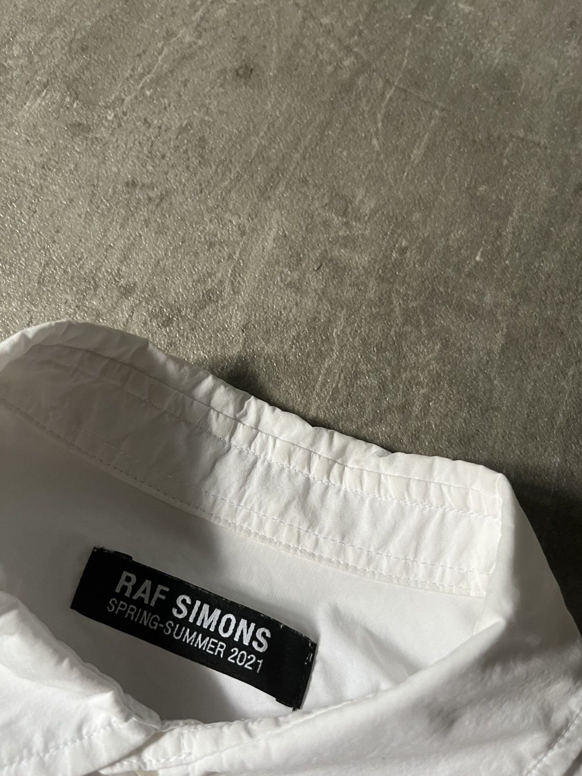 Raf Simons Raf Simons S/S 21 ruffles white black portrait Size US S / EU 44-46 / 1 - 10 Thumbnail