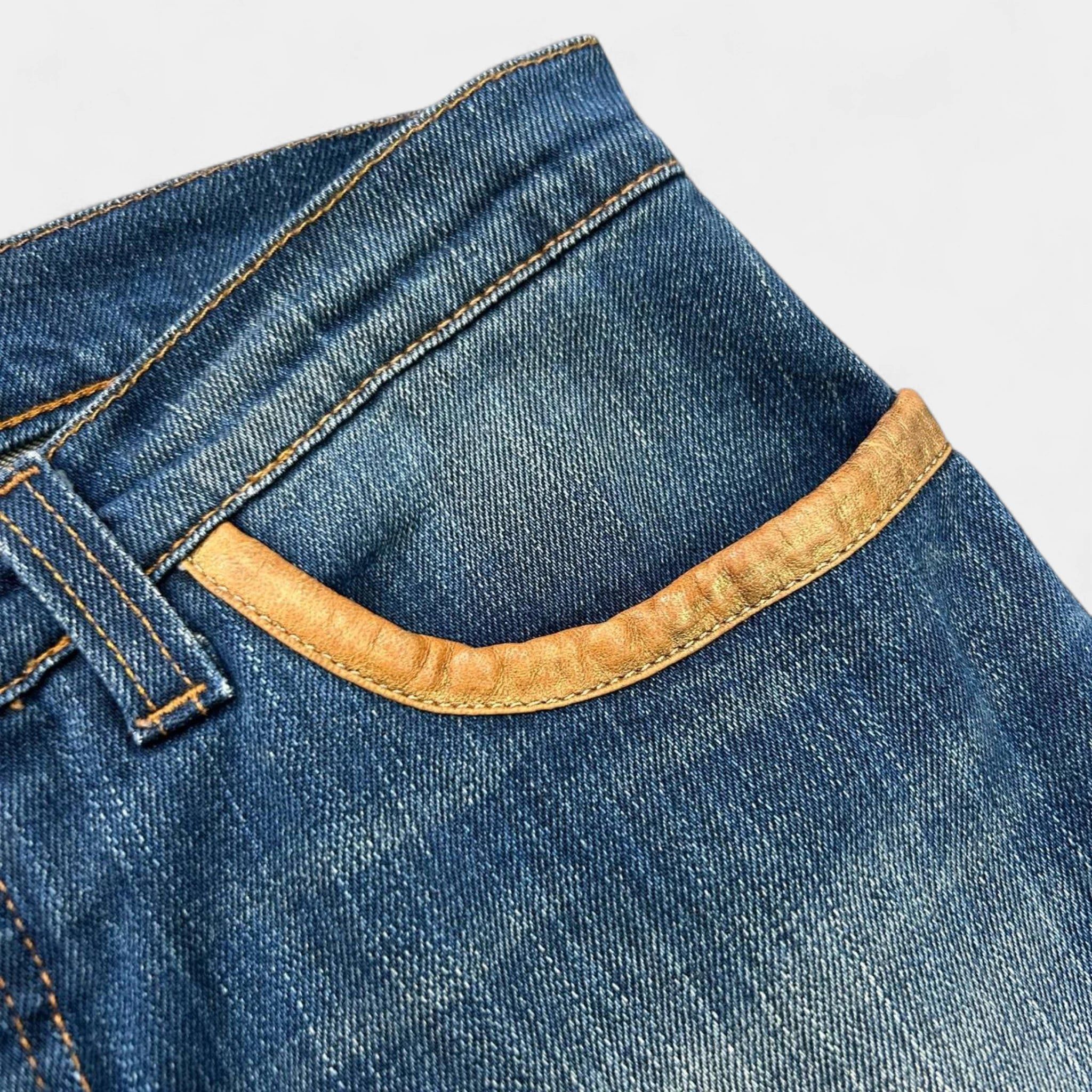 Dolce & Gabbana Dolce & Gabbana Flared Blue Denim Jeans Size 28" / US 6 / IT 42 - 7 Thumbnail