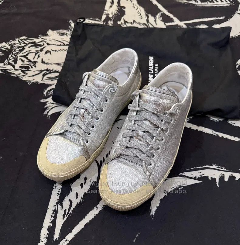 Saint Laurent Paris Saint Laurent Paris Silver Low-Top Sneakers Size US 9 / EU 42 - 1 Thumbnail
