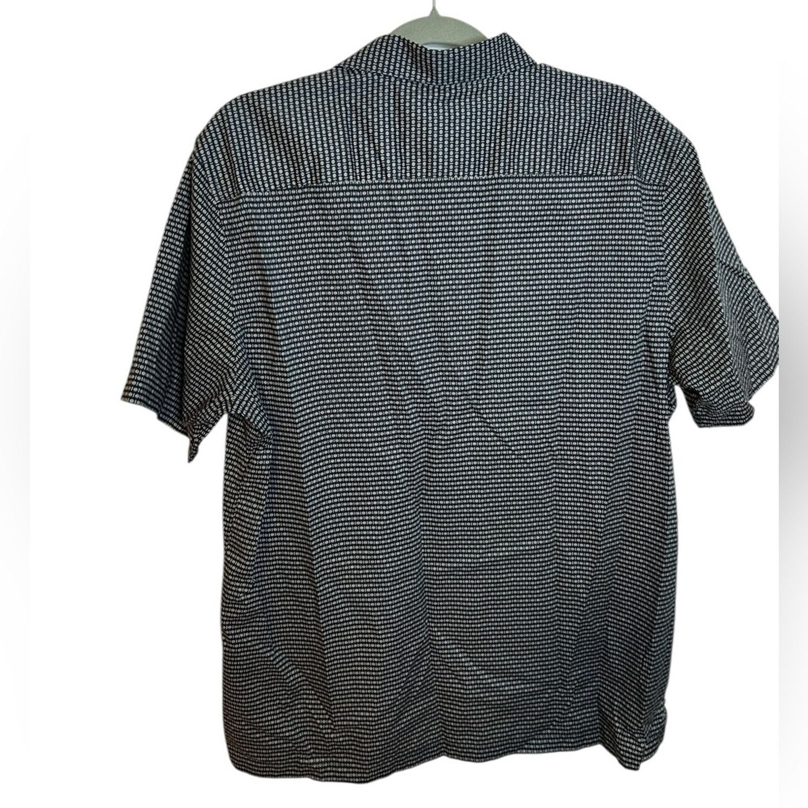 Theory Theory Irving Metric Dot Print Short Sleeve ButtonDown Shirt Size US XL / EU 56 / 4 - 2 Thumbnail