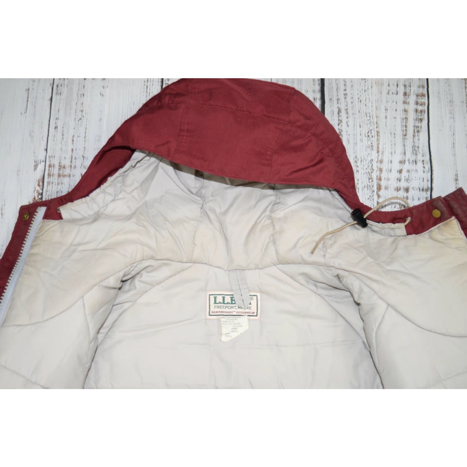 Vintage VINTAGE L.L. Bean MAROON RED NORTHWOODS LADIES PARKA JACKET Coat Parka Womens M Hiking 80s USA DACRON SNAPS Zipper Drawstring Size M / US 6-8 / IT 42-44 - 7 Thumbnail