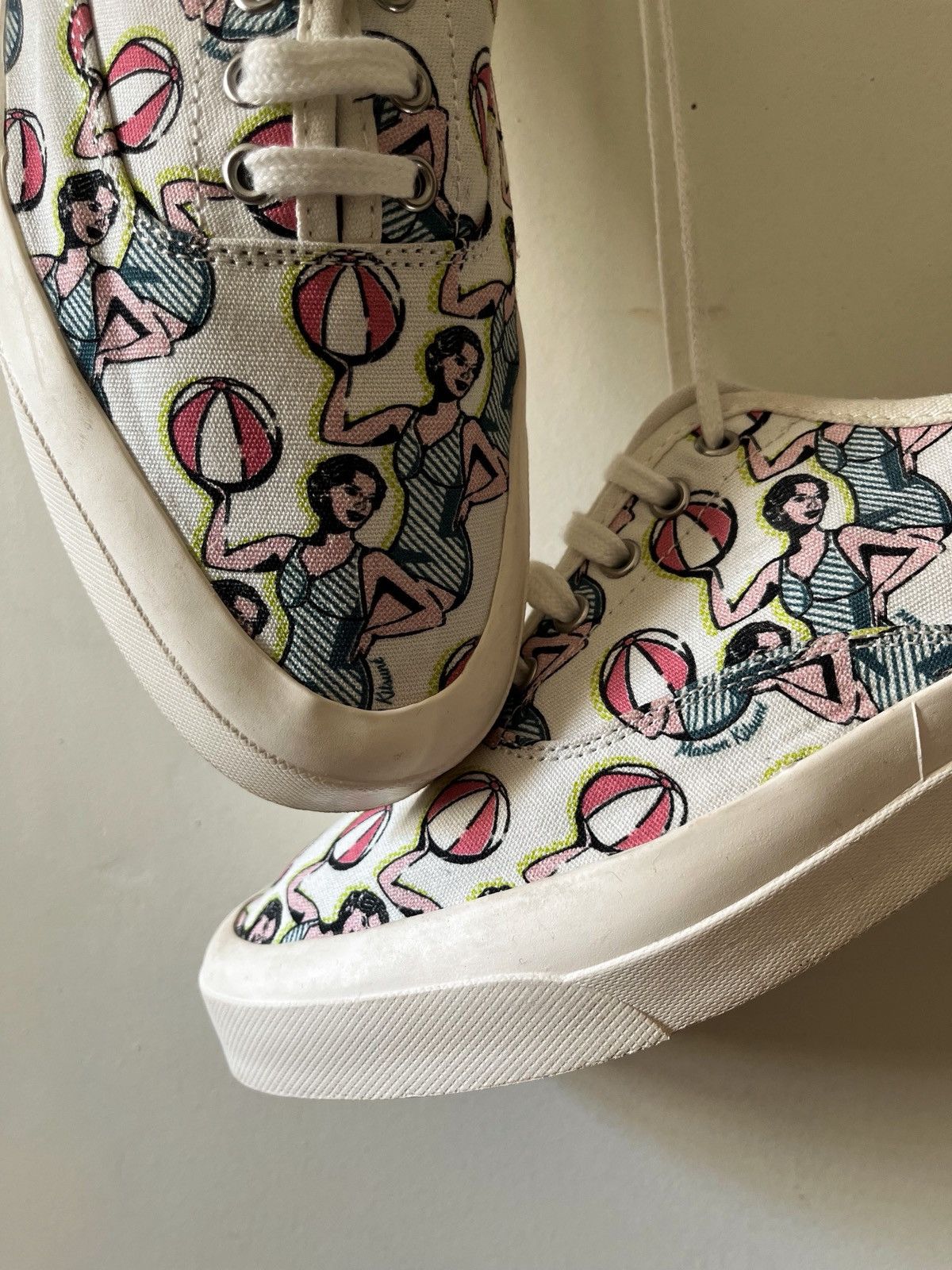 Maison Kitsune maison kitsune “Tenis dancing girls” canvas shoes Size US 10.5 / EU 43-44 - 4 Thumbnail
