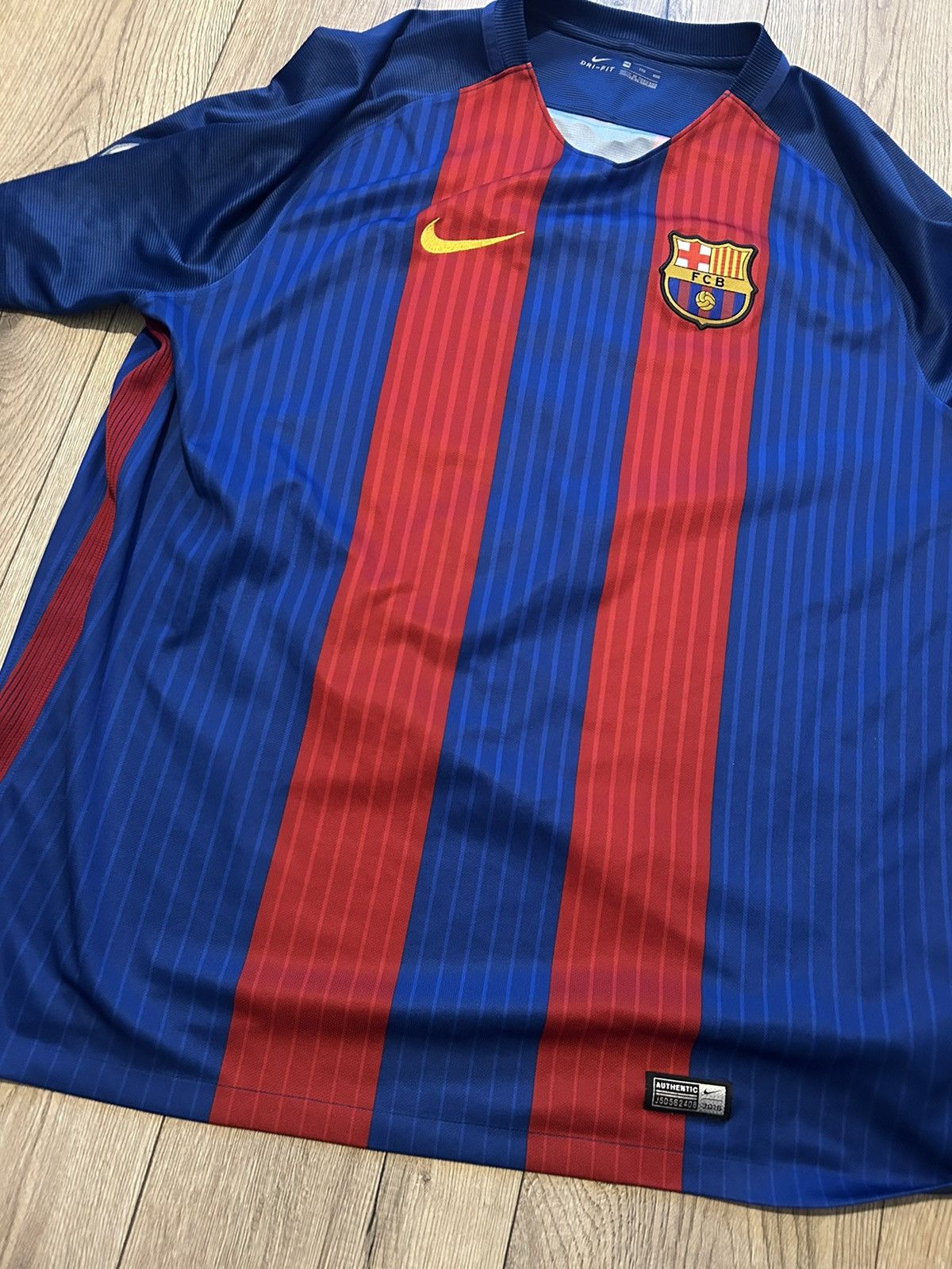 Nike × Vintage Soccer Jersey Kit Nike FC Barcelona 2016/17 Home #10 Messi Size US XL / EU 56 / 4 - 8 Thumbnail