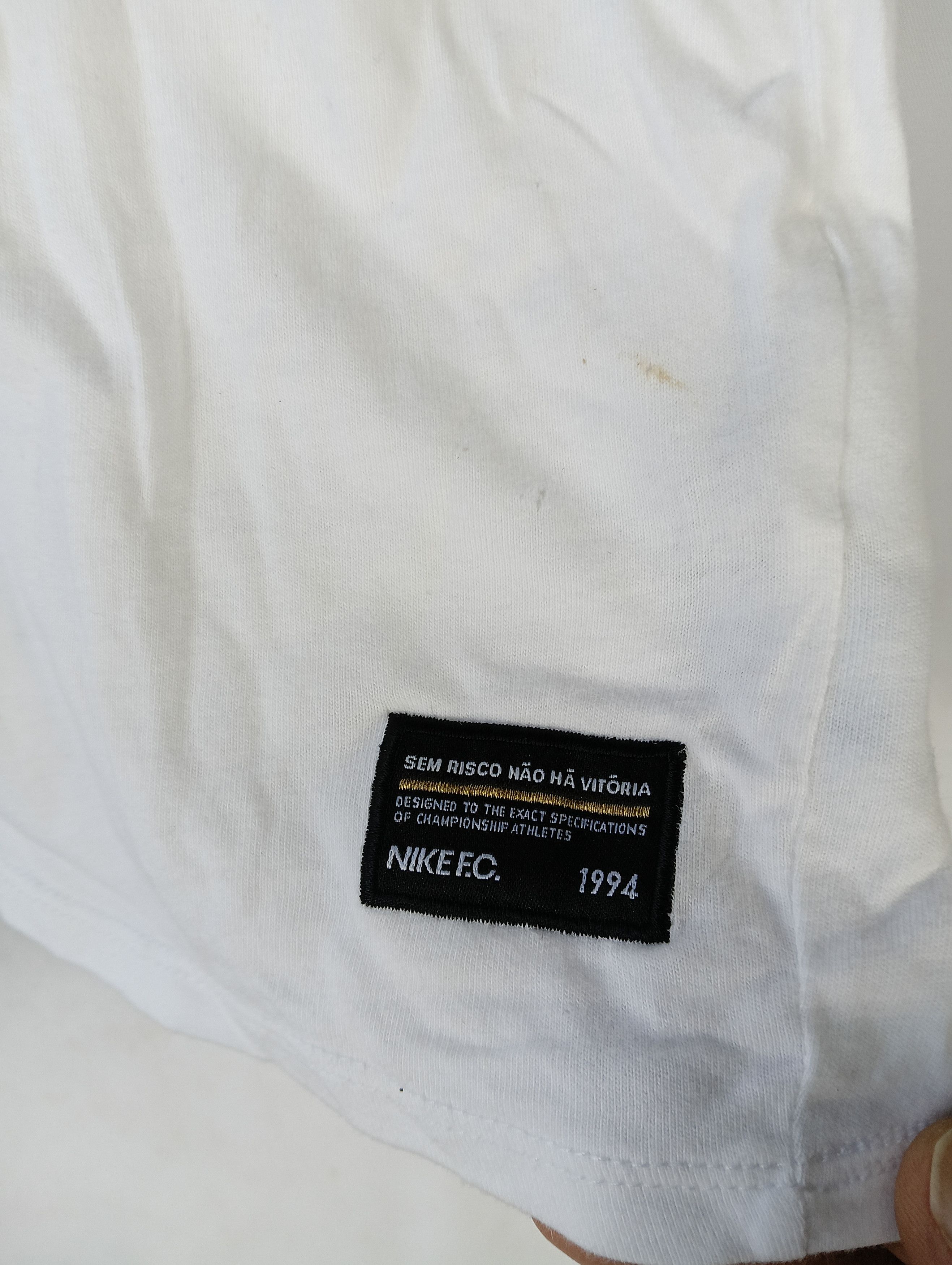 Nike NIKE FC BOX LOGO TEE DISTRESSED Size US M / EU 48-50 / 2 - 3 Thumbnail