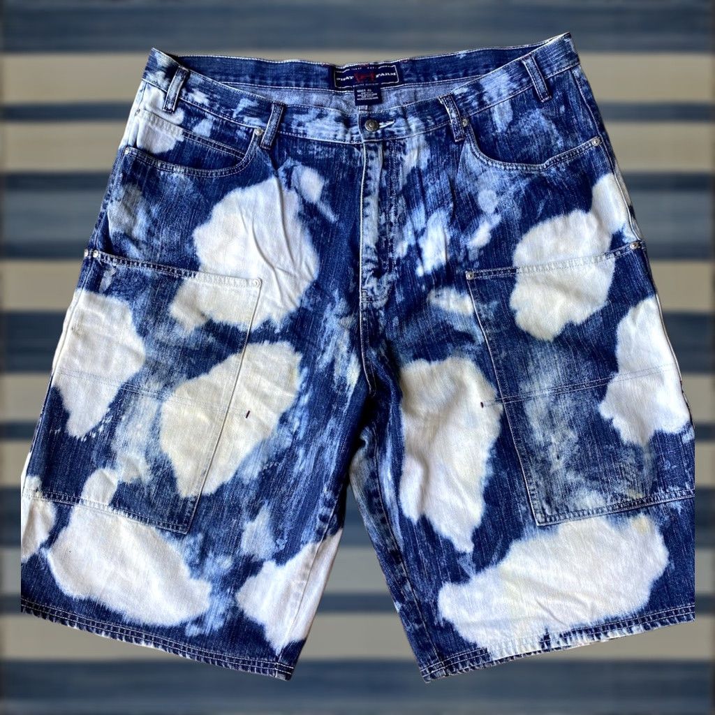 Phat Farm VINTAGE Phat Farm Baggy Long Shorts Size 40 Blue Denim Acid Wash 90s Hip Hop Mens Size US 40 / EU 56 - 1 Thumbnail