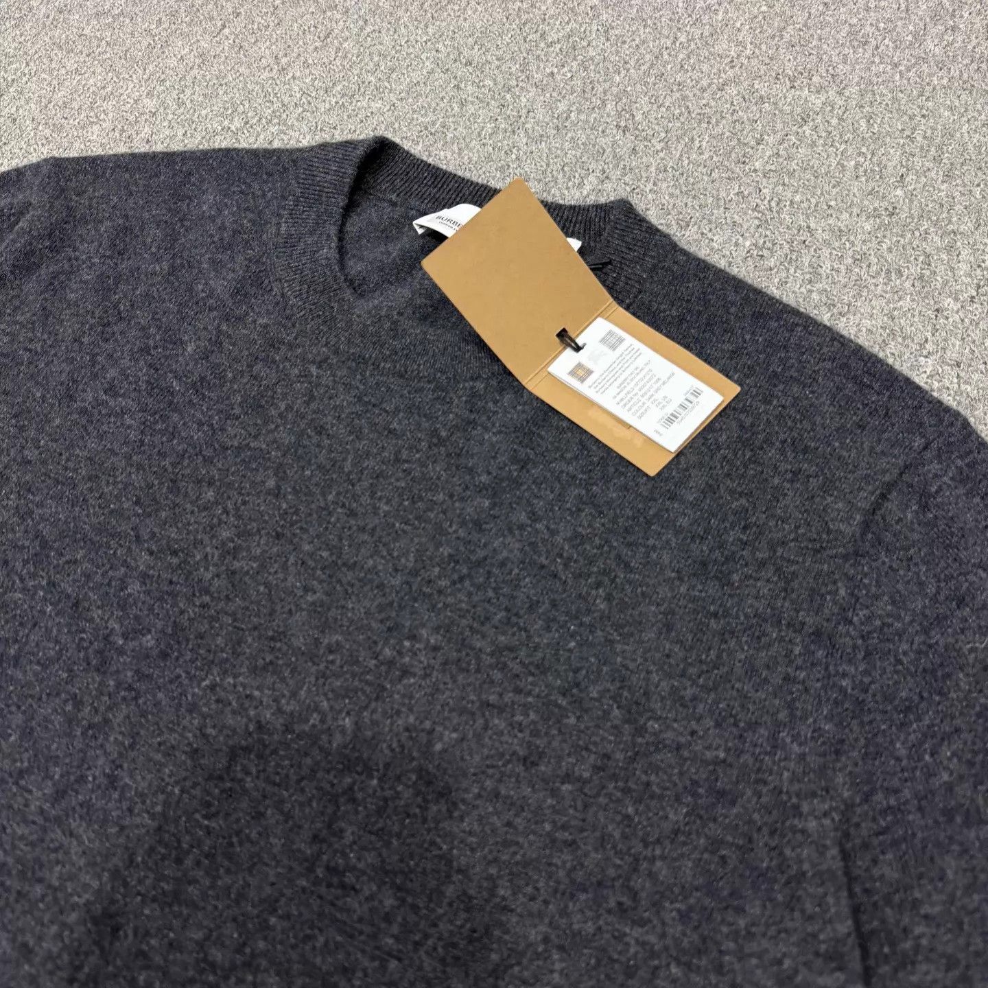 Burberry Burberry NWT Gray Wool Knit Sweater XXL Size XXL / US 16-18 / IT 52-54 - 3 Thumbnail