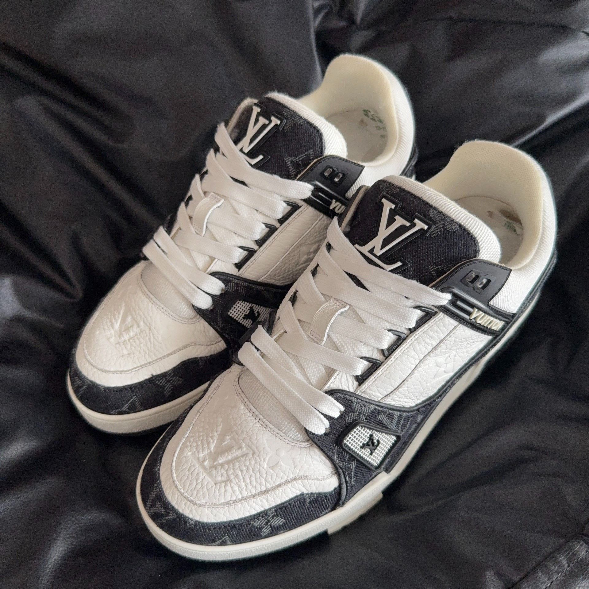 Louis Vuitton Louis Vuitton Training Denim Black Lowtop Sneakers 40.5 Men Size US 8 / EU 41 - 1 Thumbnail