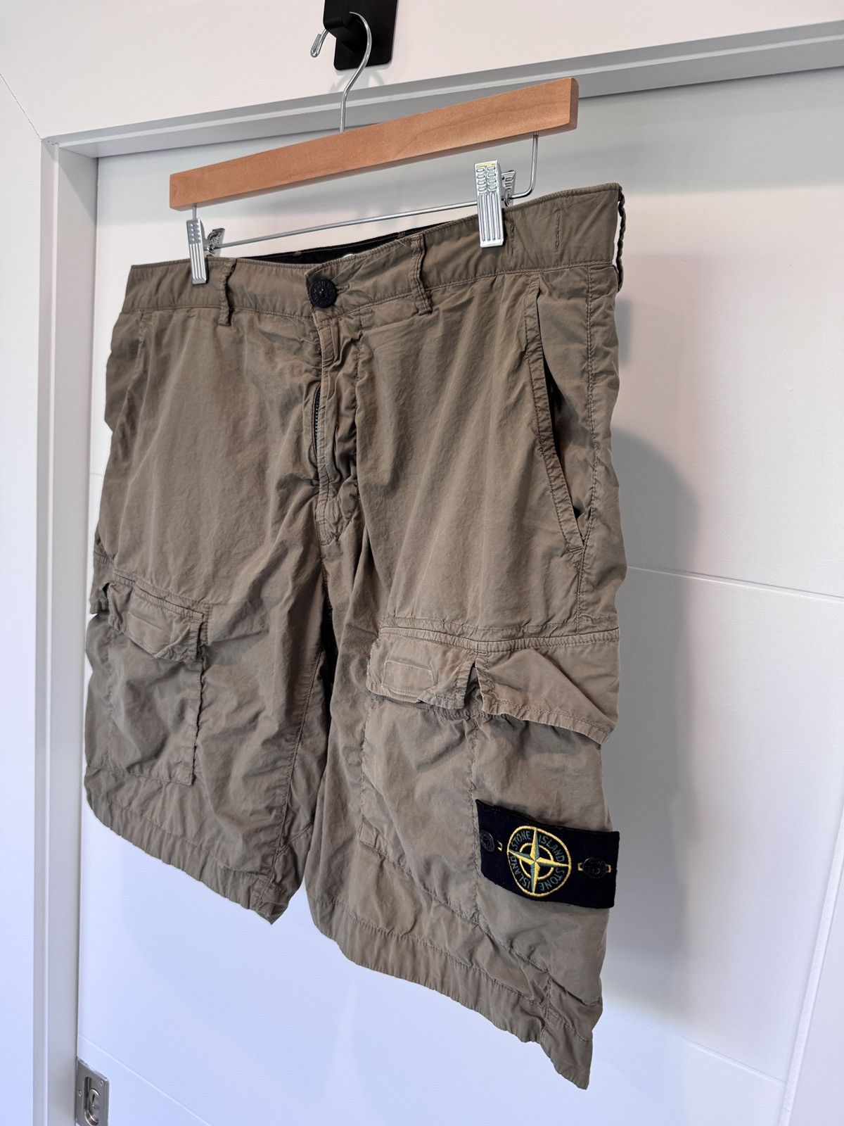 Stone Island Stone Island Green Khaki Bermuda Cargo Shorts Sz 36 Type RE Size US 36 / EU 52 - 3 Thumbnail