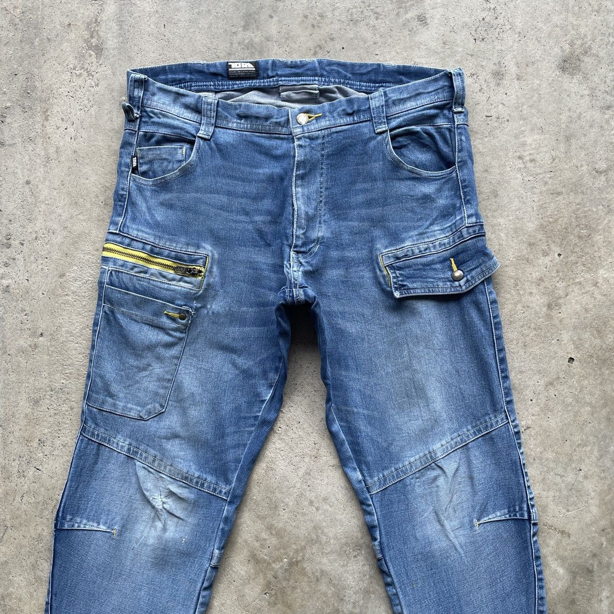 Japanese Brand Vintage Toraichi Faded Denim Cargo Pants Workwear Tactical Size US 36 / EU 52 - 3 Thumbnail