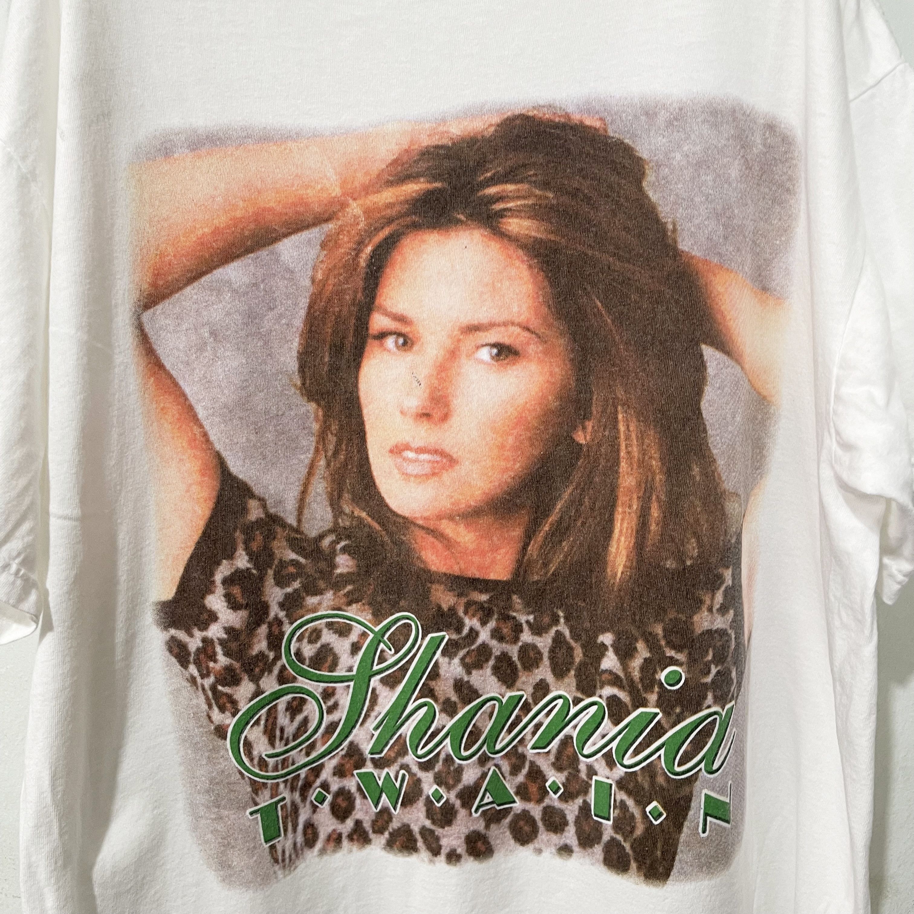 Vintage Vintage 90s Shania Twain T-Shirt Size US XL / EU 56 / 4 - 2 Thumbnail