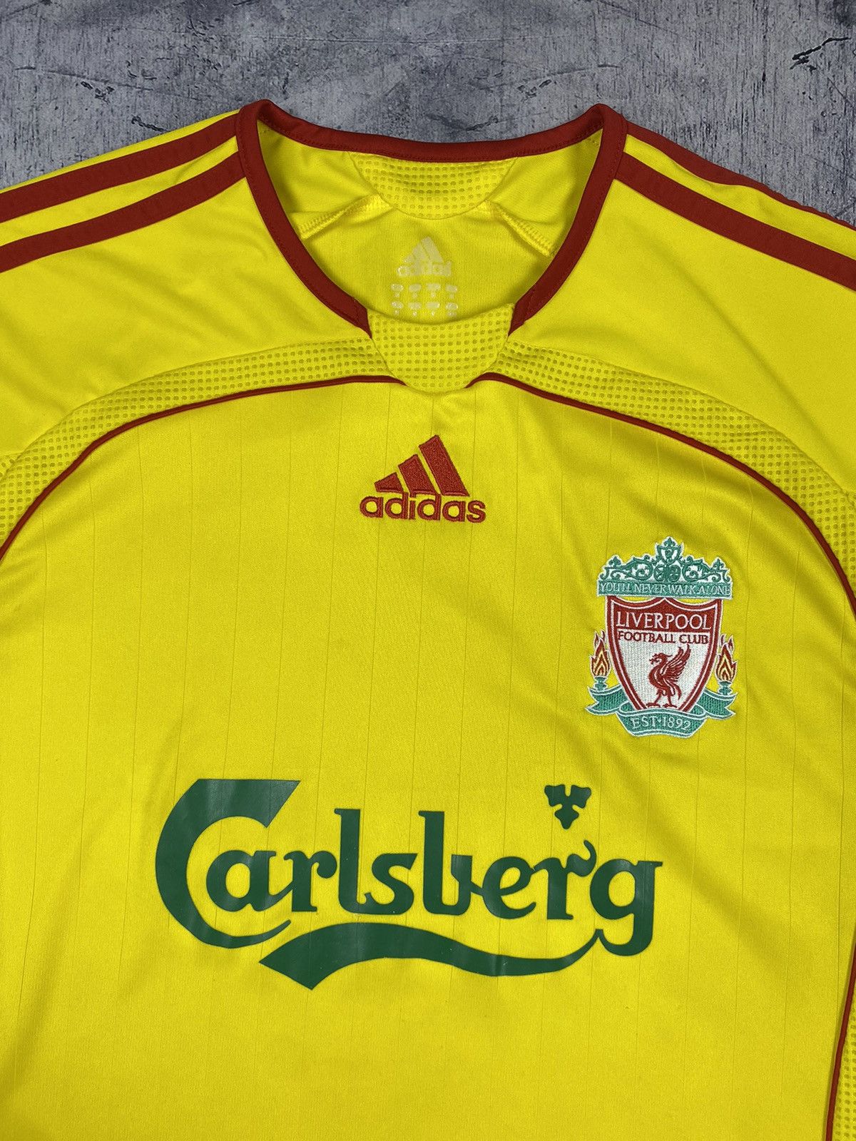 Adidas × Vintage Vintage Adidas Liverpool 2010 Soccer Jersey Size US M / EU 48-50 / 2 - 5 Thumbnail