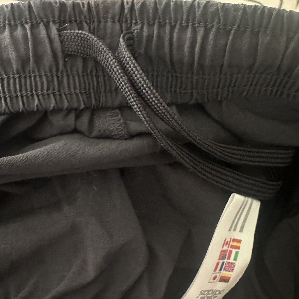 Adidas × Vintage Vintage Y2K adidas Woven Nylon Training Running Shorts Size US 31 - 11 Thumbnail