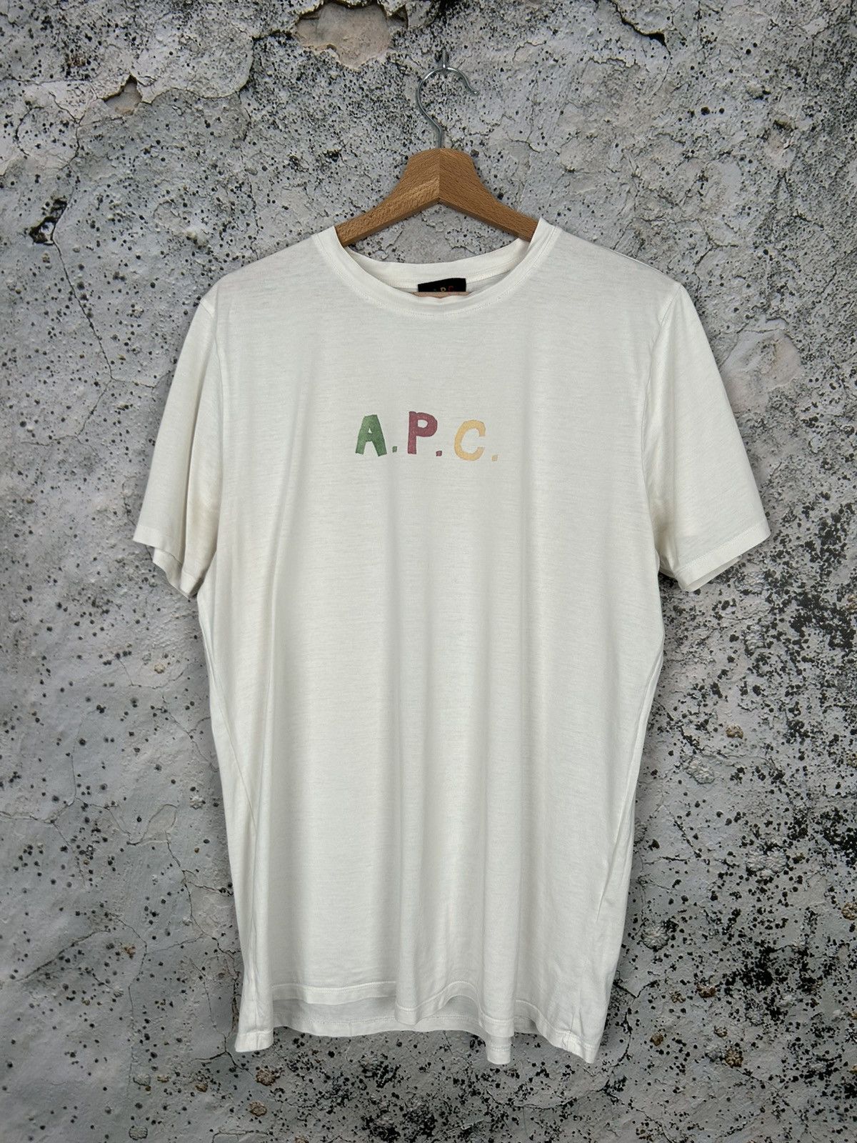 A.P.C. A.P.C. Paris White Logo Graphic Tee Designer Streetwear Hype Size US L / EU 52-54 / 3 - 1 Thumbnail