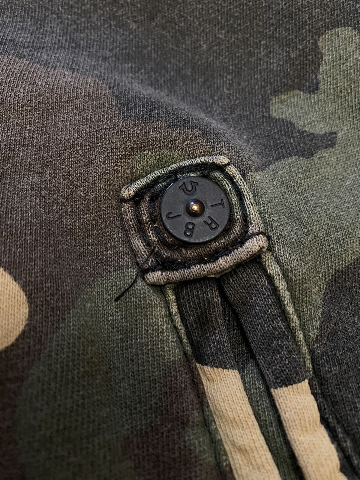 Other True Religion camo hoodie - Size M Size US M / EU 48-50 / 2 - 8 Thumbnail