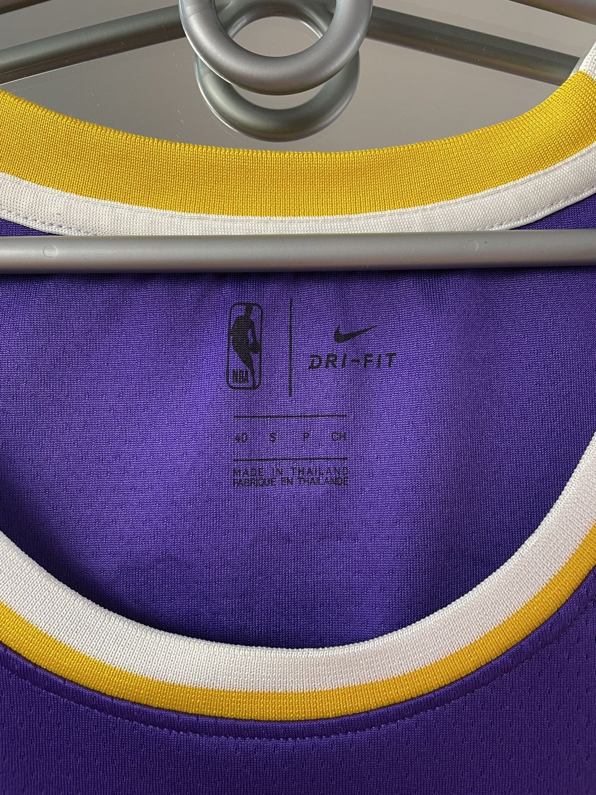 NBA Vintage Nike Lakers Lebron James 23 NBA Jersey Tee Shirt Size US S / EU 44-46 / 1 - 11 Thumbnail