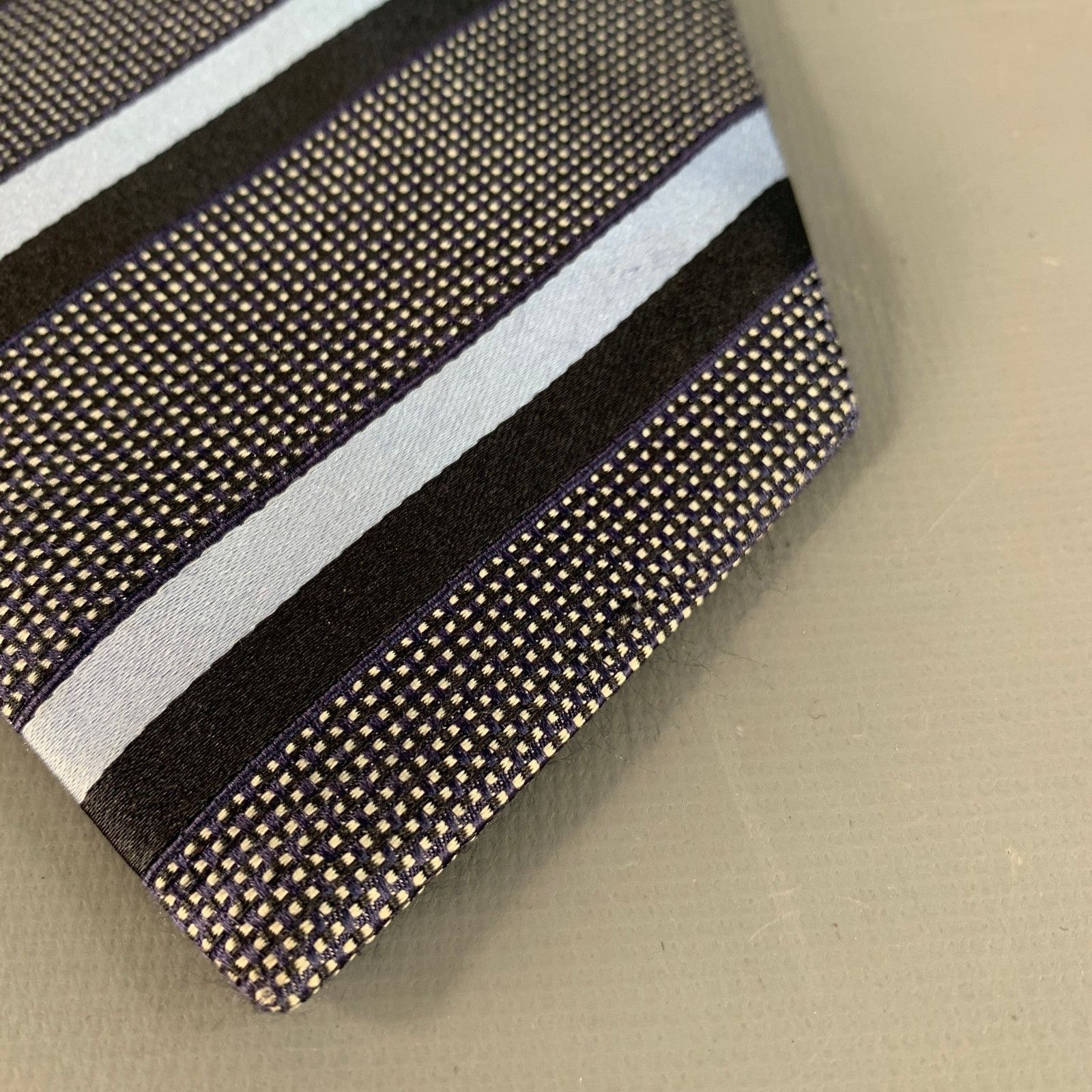 Ermenegildo Zegna Size One Size Black Blue Diagonal Stripe Silk Tie Size ONE SIZE - 4 Thumbnail