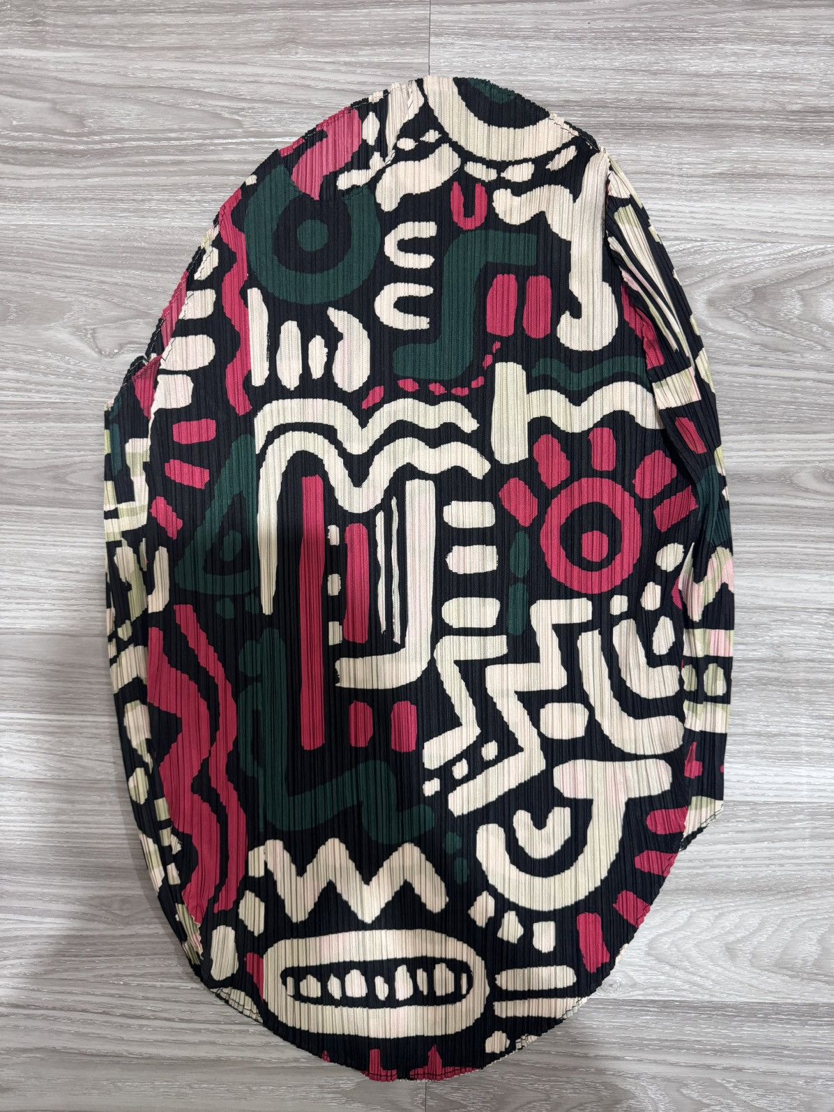 Pleats Please Issey Miyake Issey Miyake Abstract Pleated Oval Size ONE SIZE - 1 Thumbnail