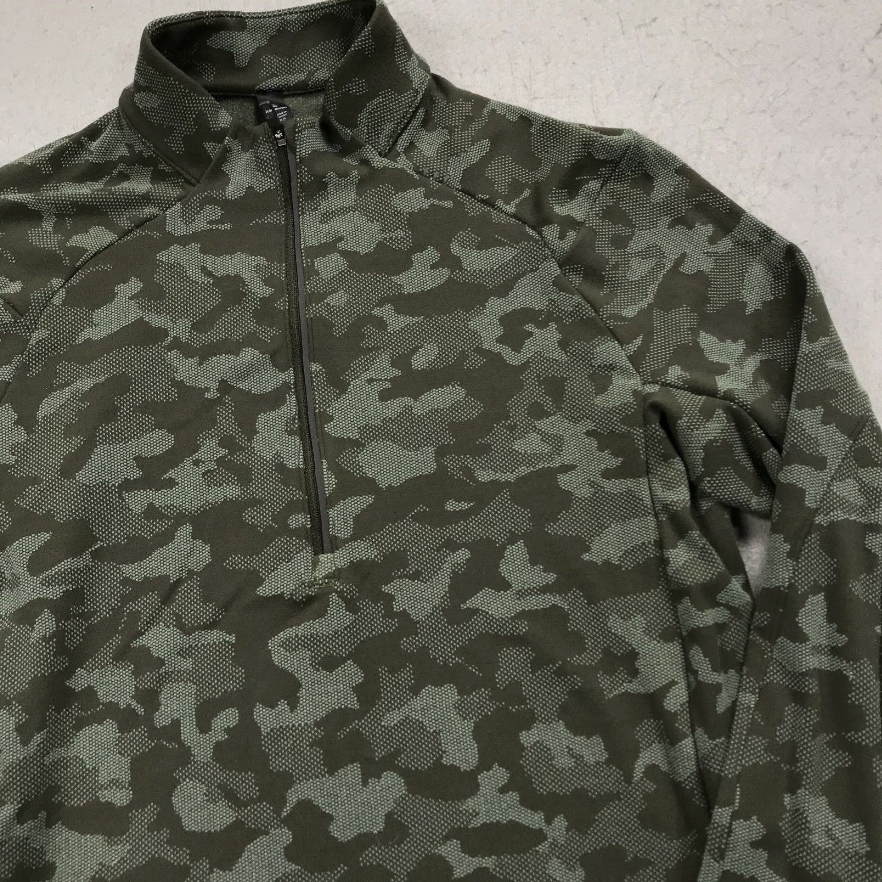 Lululemon Jacket Mens M Green Surge Warm Jacquard 1/4 Zip Camo Gym Shirt