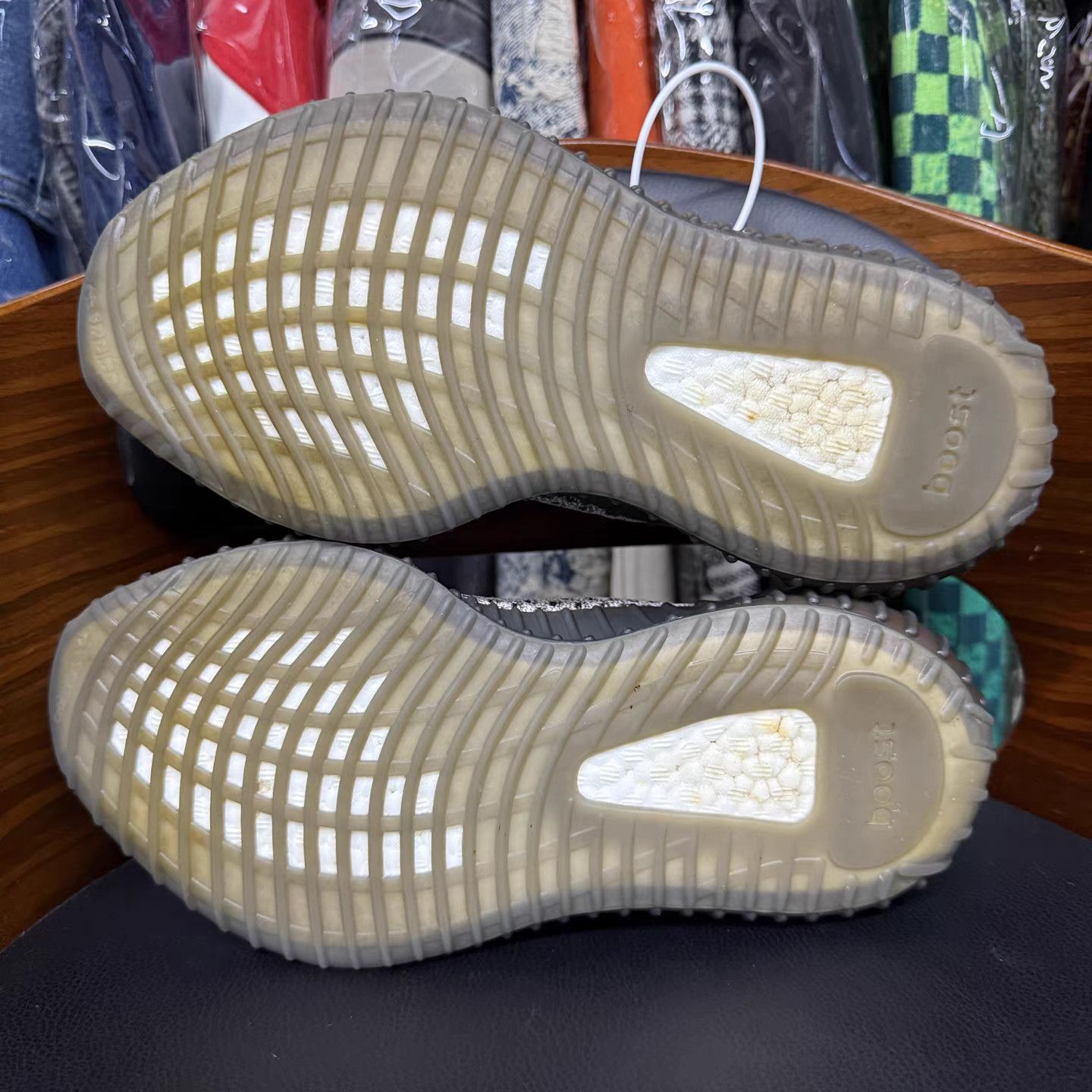 Adidas adidas Yeezy Boost 350 V2 Volcanic Ash Sneakers K15 Size US 7 / EU 40 - 9 Thumbnail