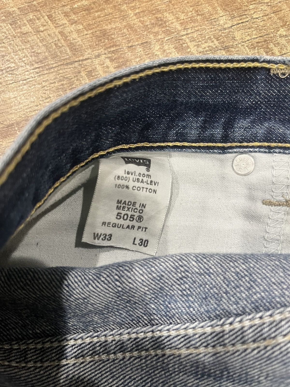 Levi's Vintage Y2k Levis 505 Blue Jeans Regular Fit - 33x30 Size US 33 - 10 Thumbnail