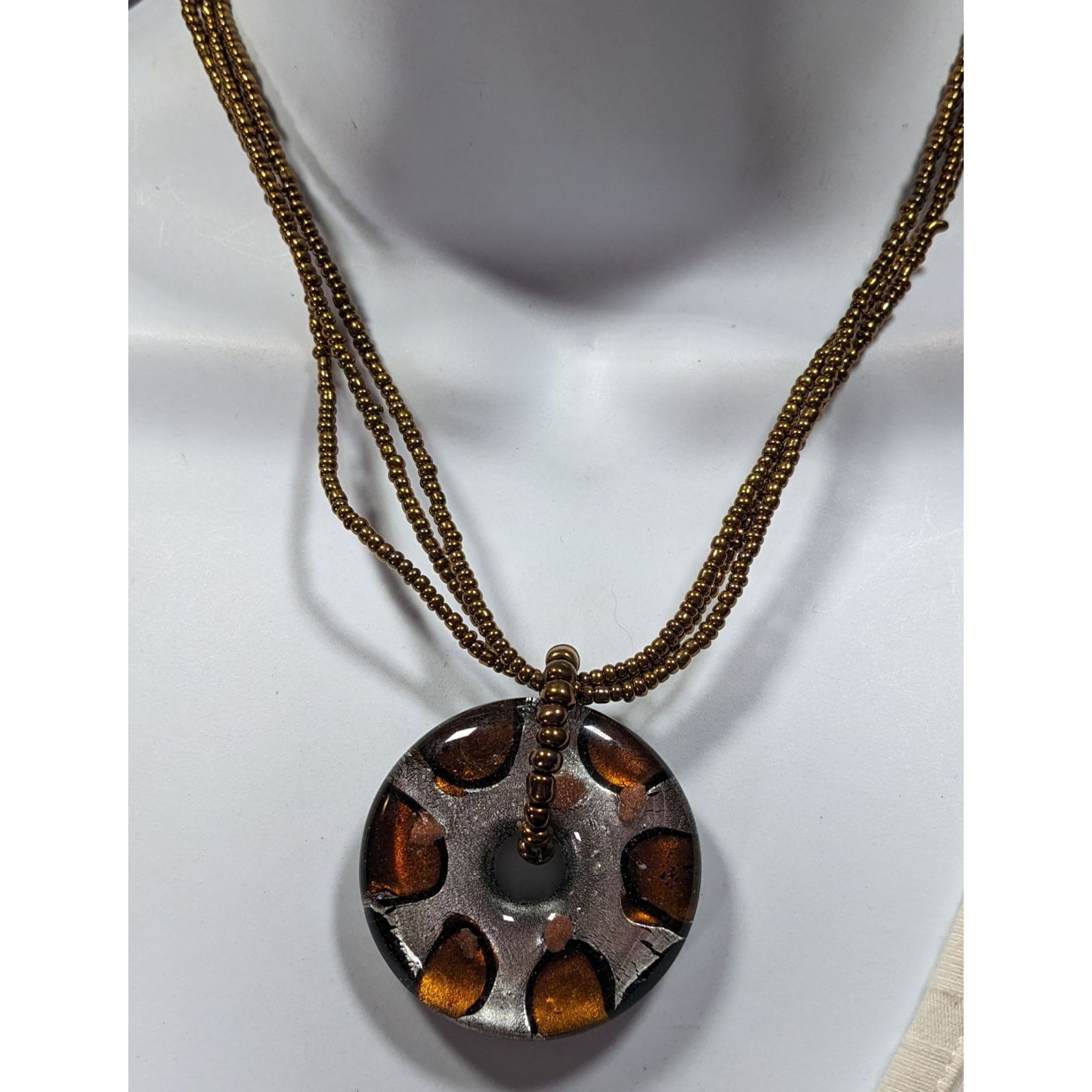 Other Metallic Glass Donut Pendant Necklace Silver And Gold Tone W Size ONE SIZE - 2 Thumbnail