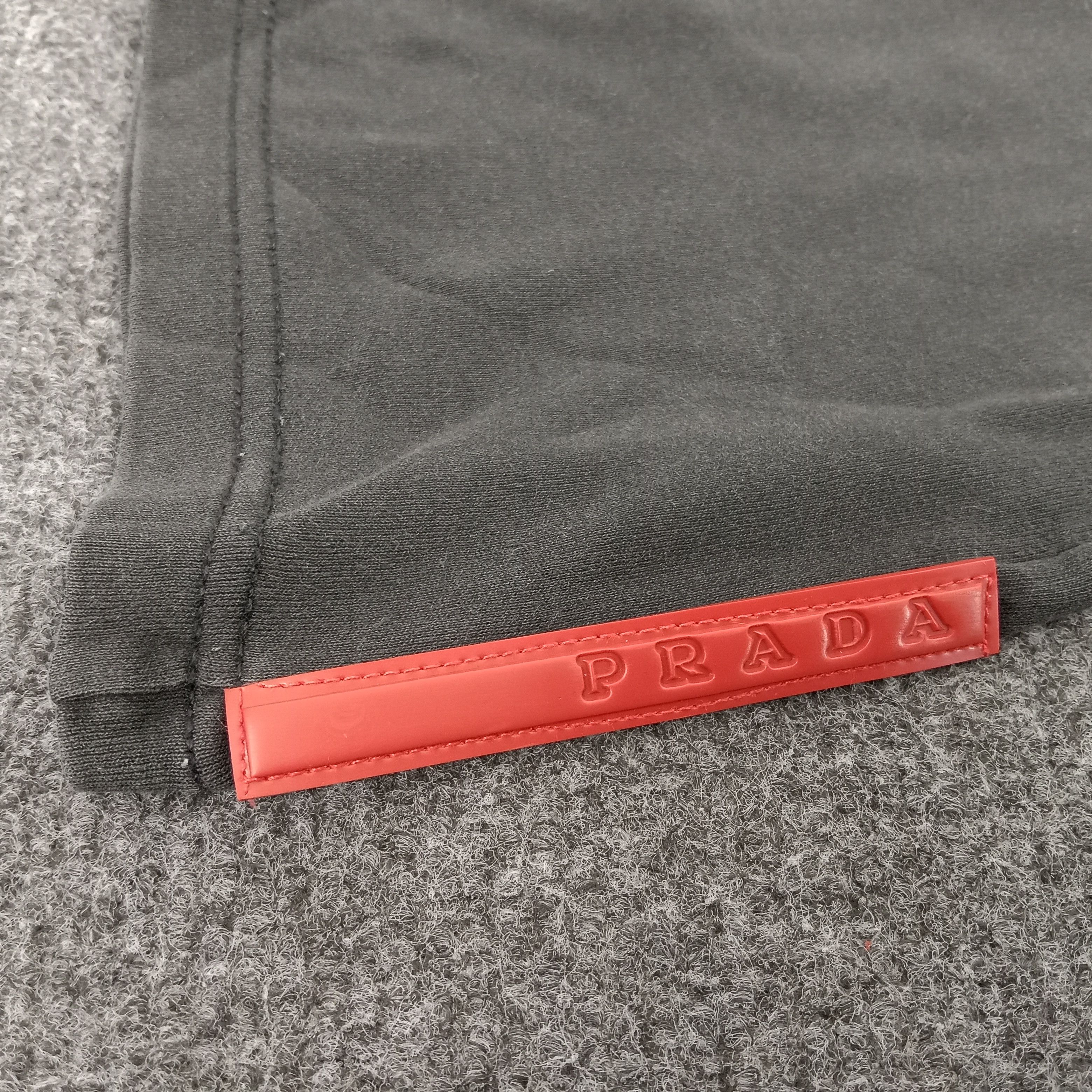 Prada × Vintage Prada Italian Luxury Brand Tshirt Size M / US 6-8 / IT 42-44 - 5 Thumbnail